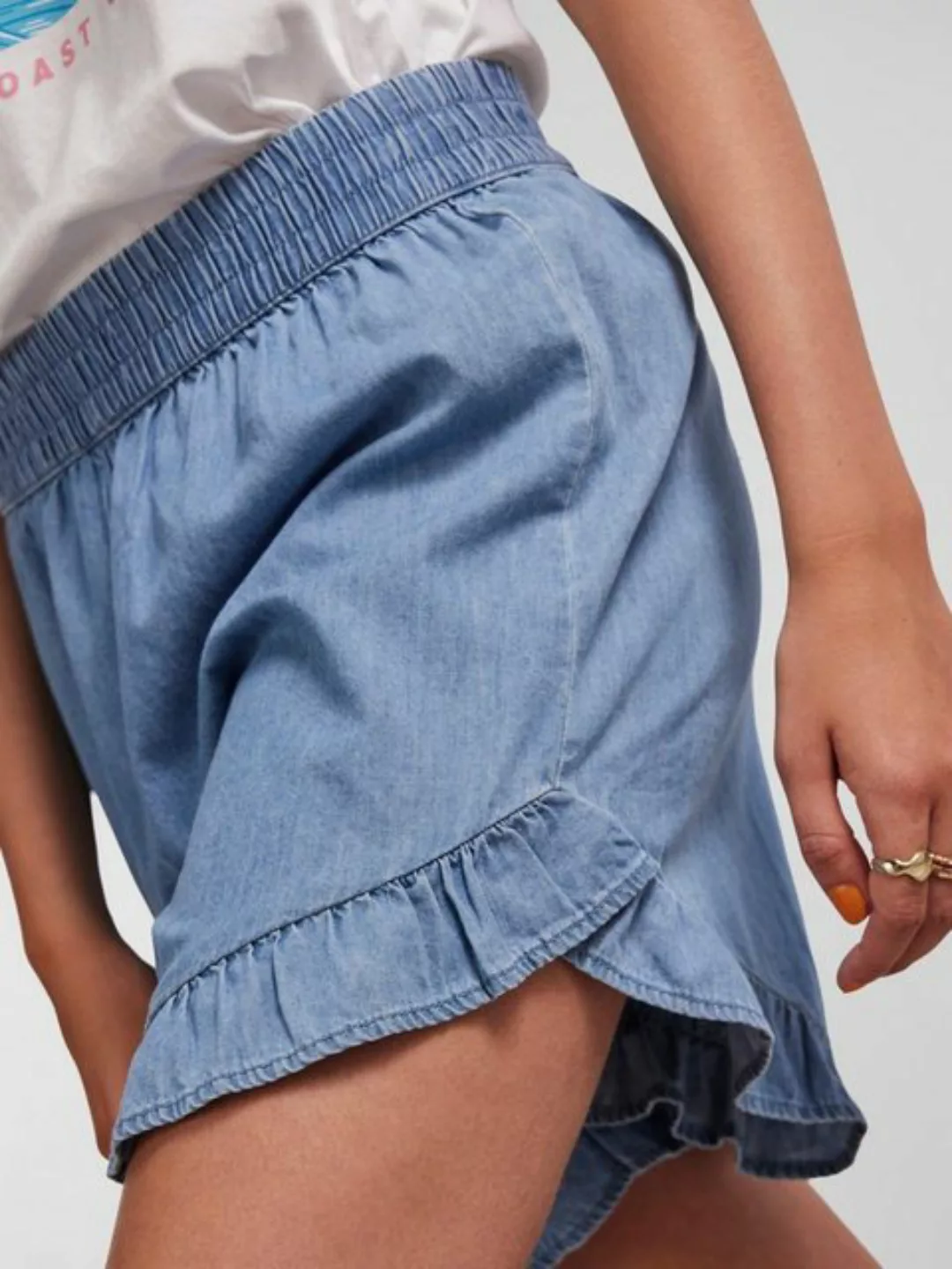 pieces Jeansshorts Kada (1-tlg) Drapiert/gerafft, Rüschen günstig online kaufen