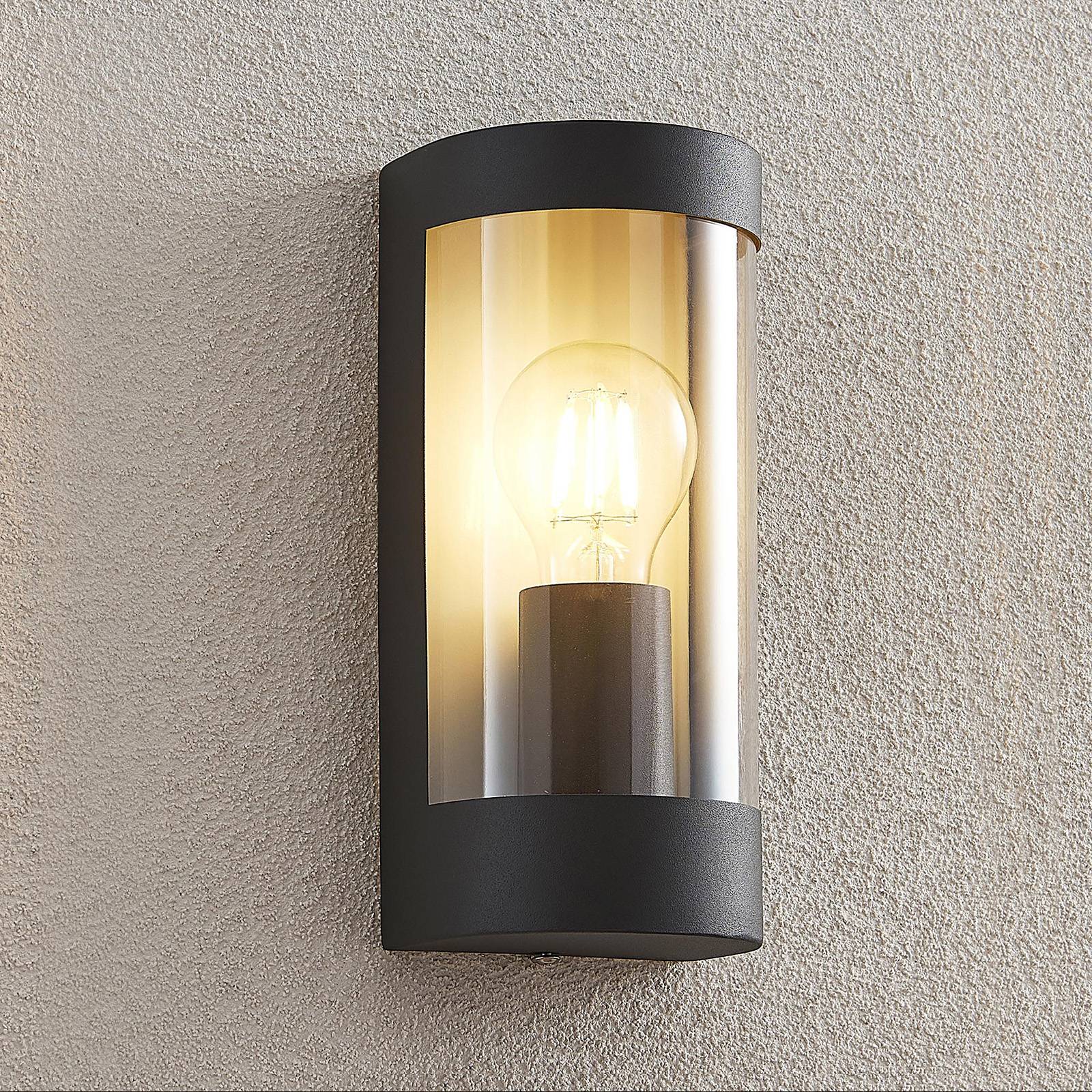 Lindby Junias Außenwandlampe, halbrund, E27 günstig online kaufen