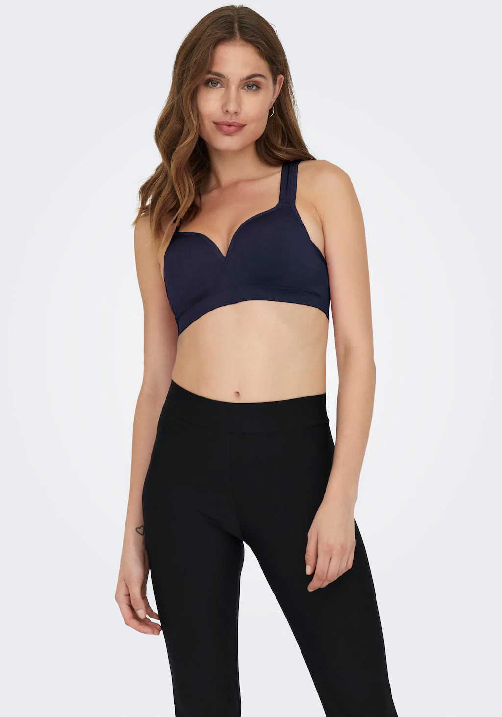 ONLY Play Sport-BH "ONPMARTINE CIR SPORTS BRA", mit eingearbeiteten Cups - günstig online kaufen