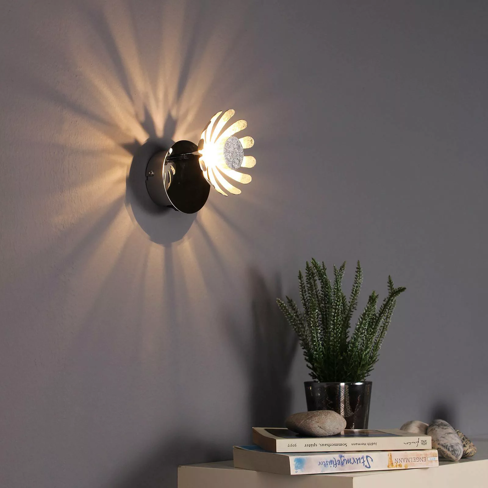 LED-Wandleuchte Bloom silber günstig online kaufen