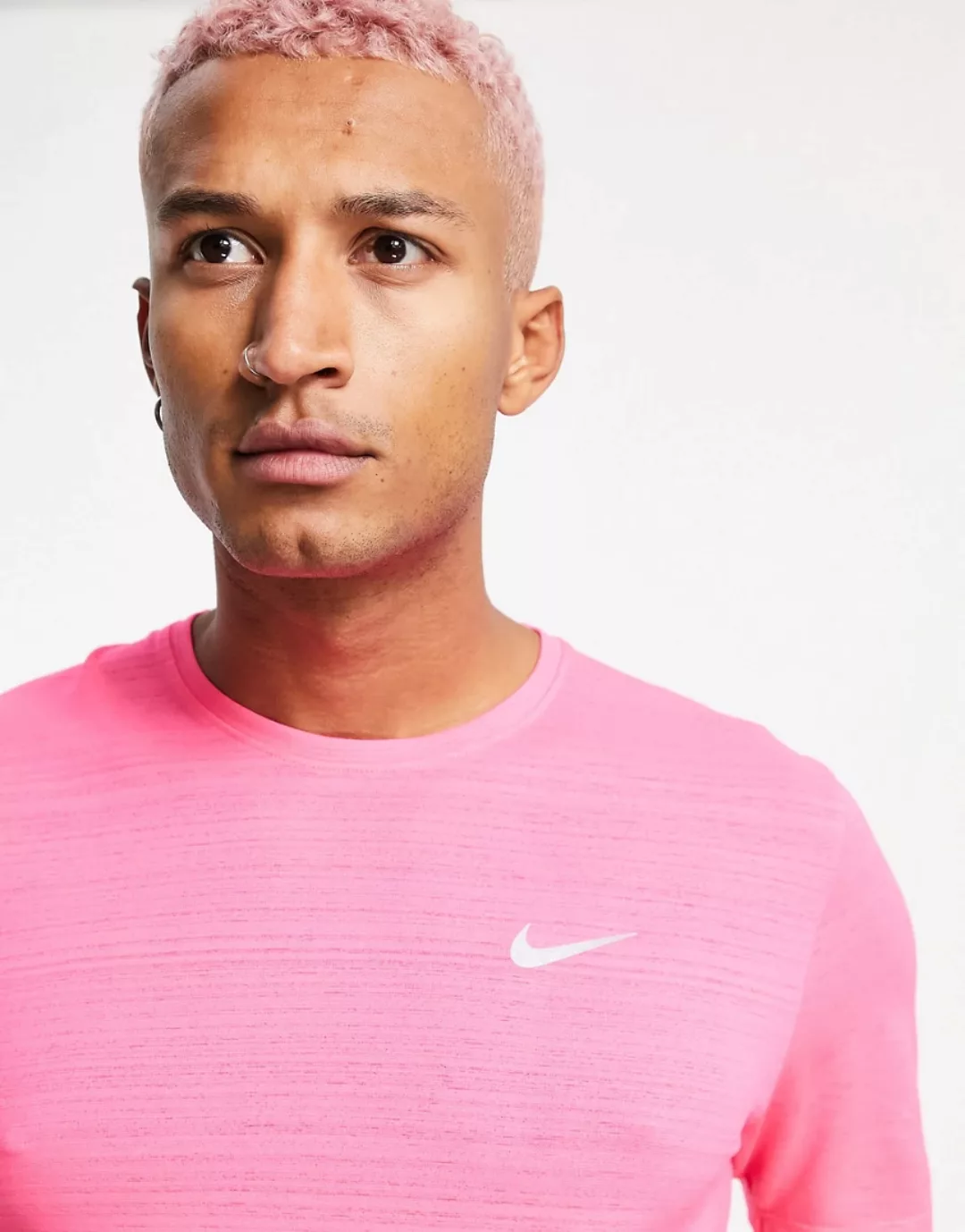 Nike Running – Miler – T-Shirt in leuchtendem Rosa günstig online kaufen