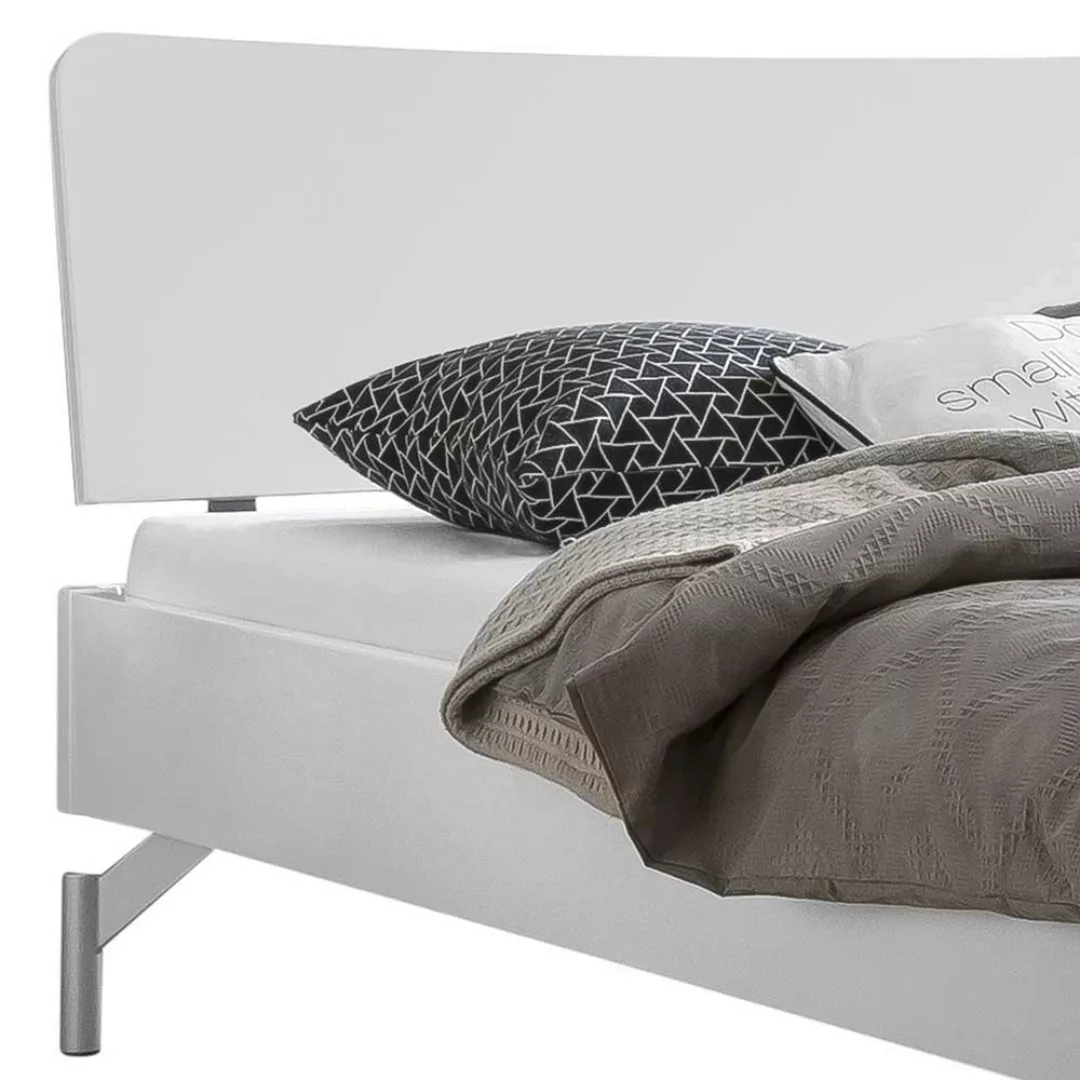 Massives Holzbett in Weiß aus Buche Massivholz Vierfußgestell aus Metall günstig online kaufen