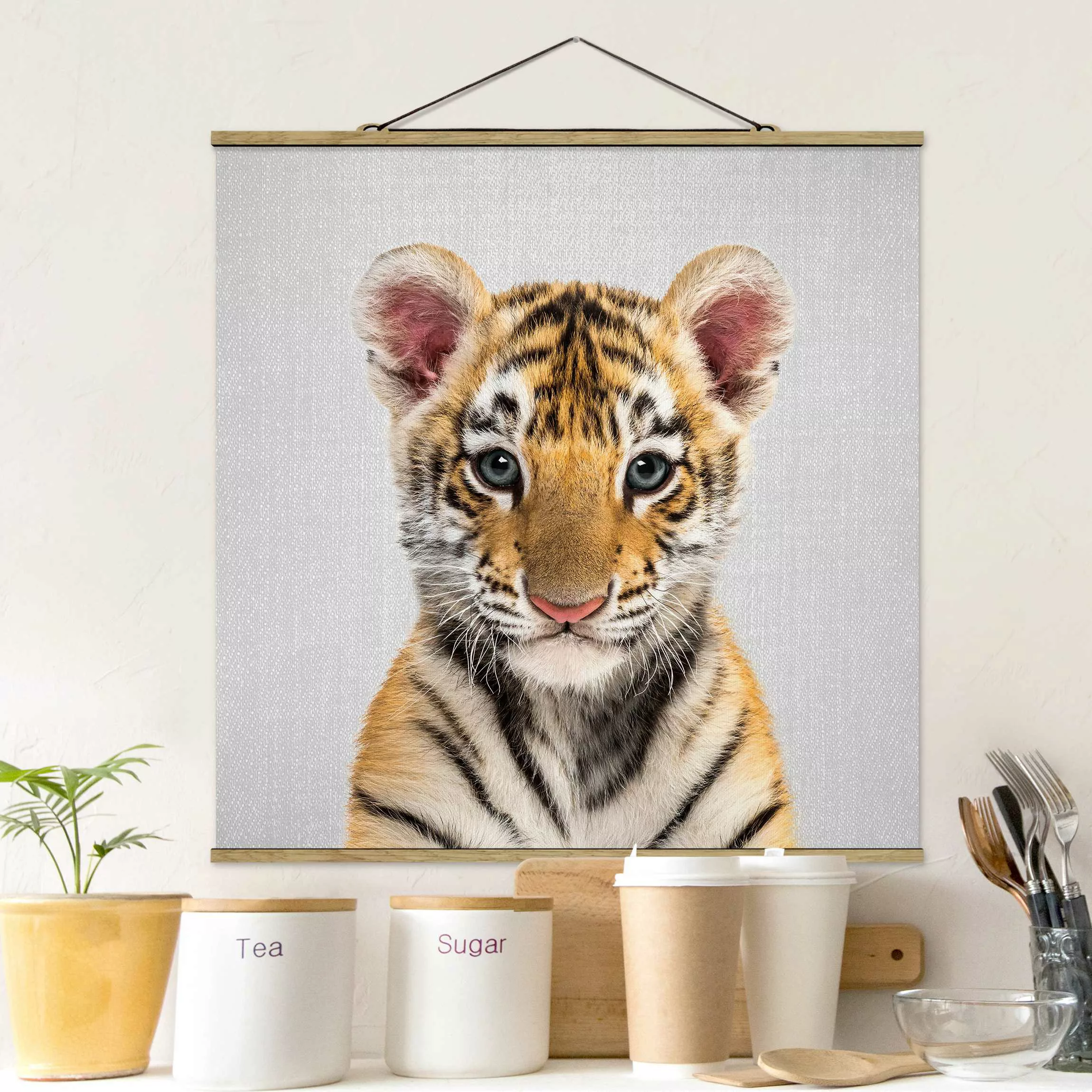 Stoffbild mit Posterleisten Baby Tiger Thor günstig online kaufen