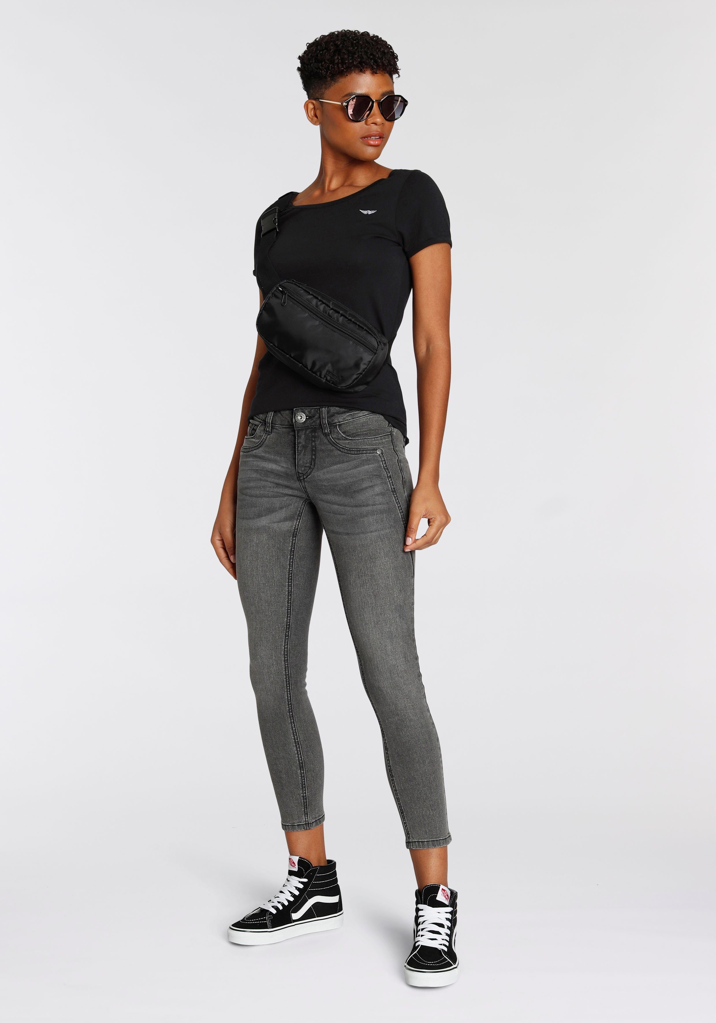 Arizona 7/8-Jeans mit Keileinsätzen extra-enger Schnitt, günstig online kaufen