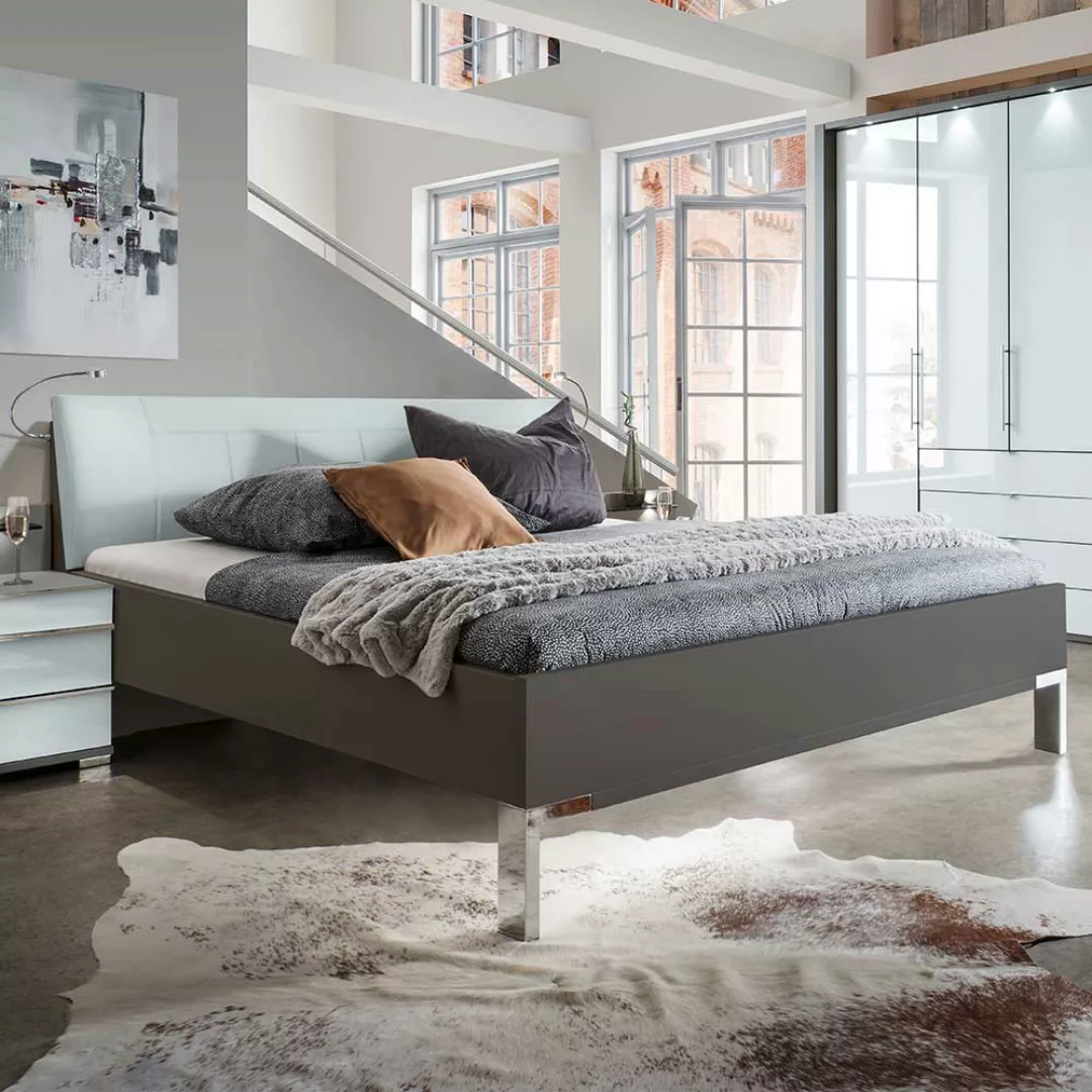 Komplettschlafzimmer in Weiß und Braun glasbeschichtet (vierteilig) günstig online kaufen