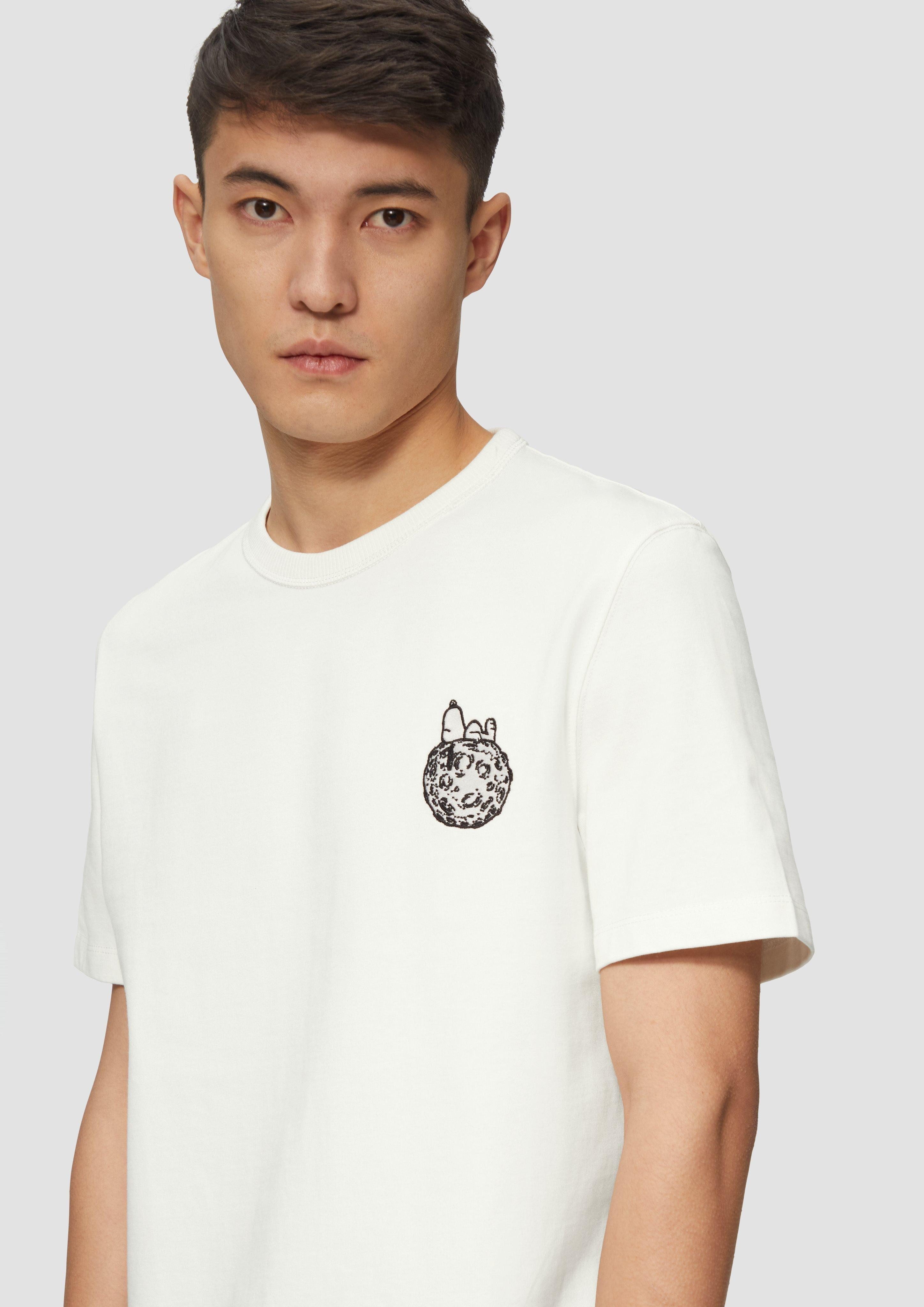 s.Oliver Kurzarmshirt Baumwoll-T-Shirt mit Peanuts®-Stickerei Artwork günstig online kaufen