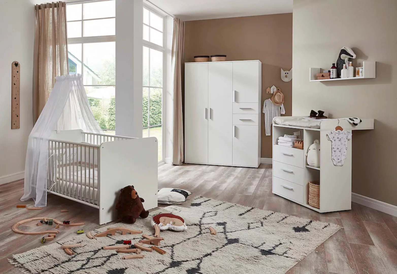 BMG Möbel Babyzimmer-Komplettset "Lea", (Set, 4 tlg., Bett, Wickelkommode, günstig online kaufen