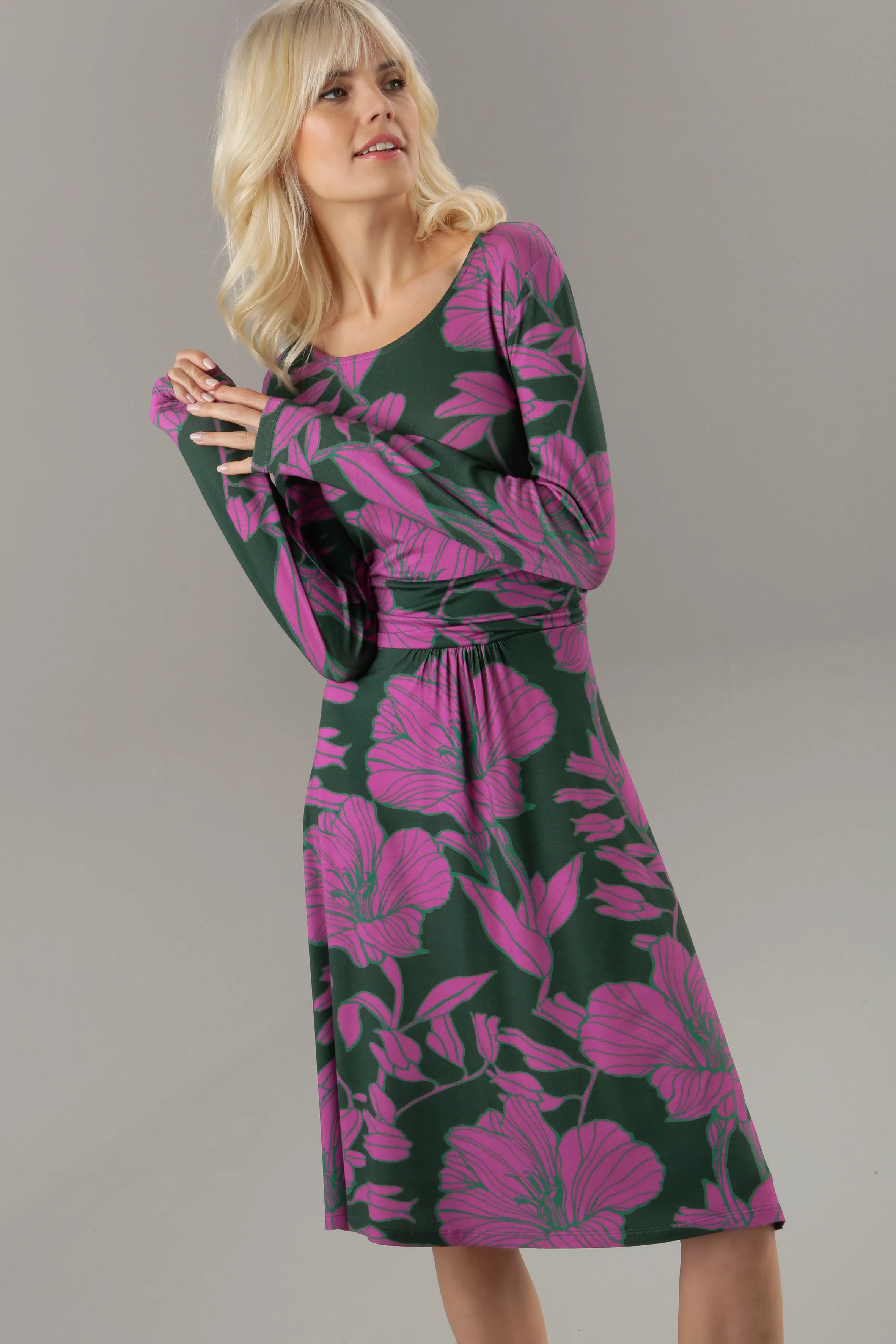 Aniston SELECTED Jerseykleid, mit gerafftem Taillenbund und Blütendruck günstig online kaufen