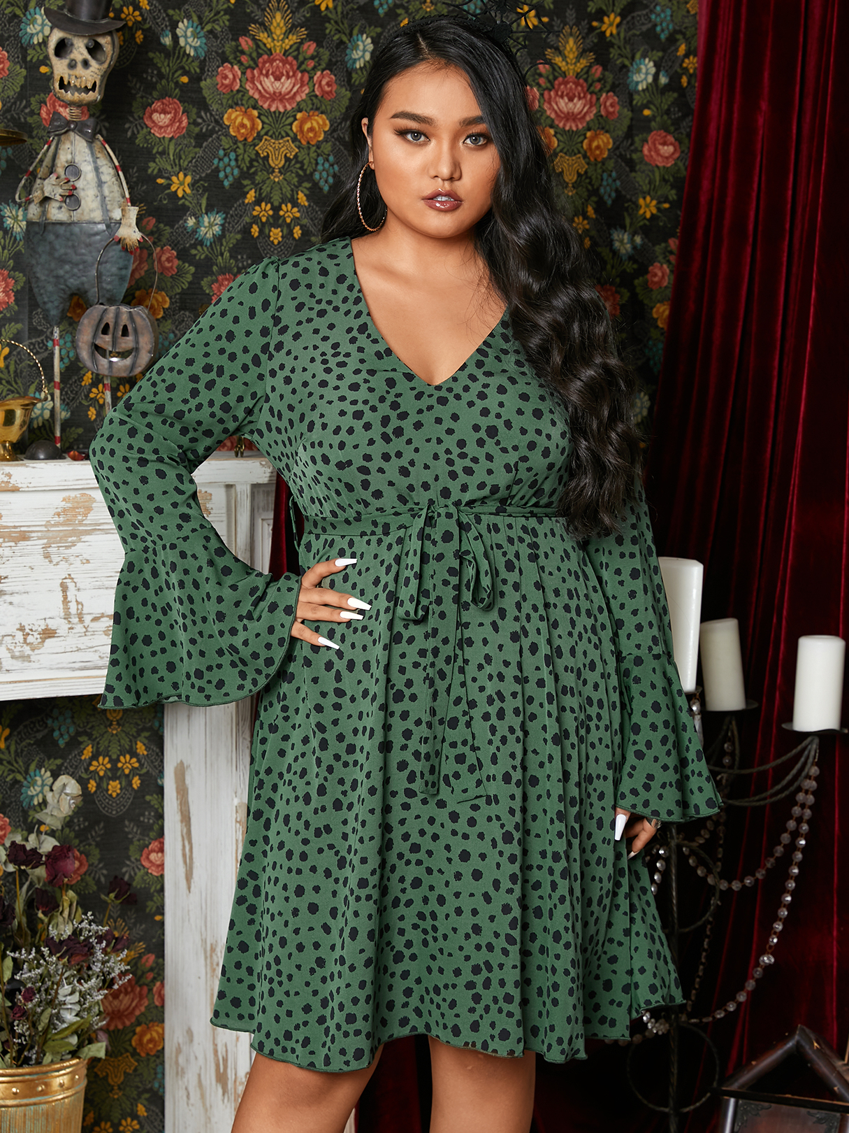 YOINS Plus Größe Halloween V-Ausschnitt Gürtel Design Langarm Mini Kleid günstig online kaufen