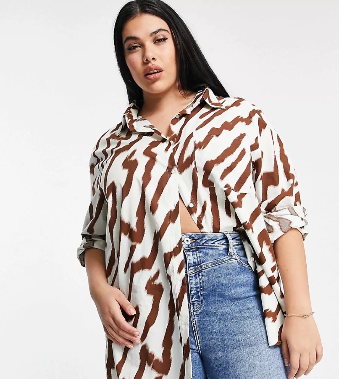 Glamorous Curve – Oversized-Hemd mit farblich abgestimmtem Tigermuster-Weiß günstig online kaufen