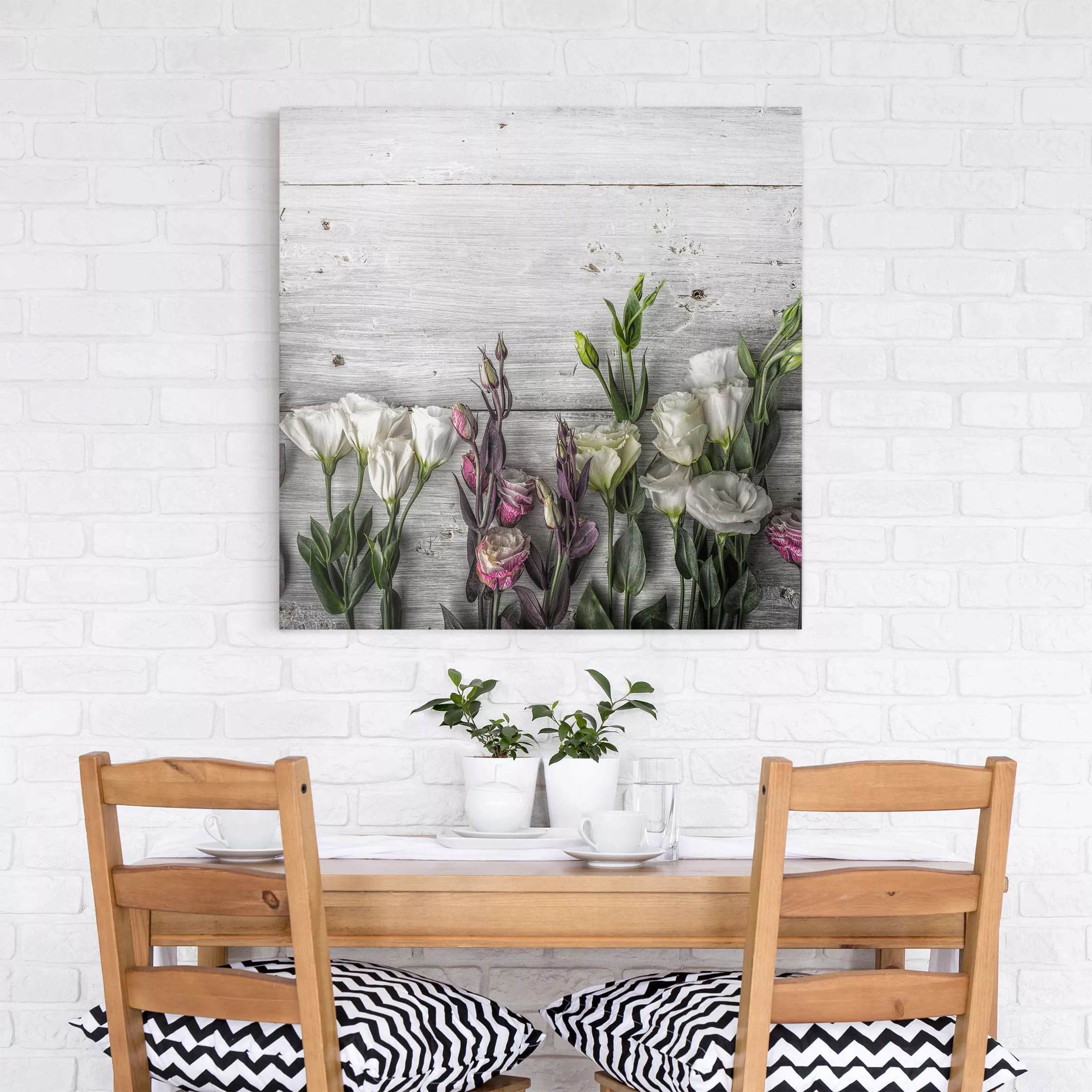 Leinwandbild Blumen - Quadrat Tulpen-Rose Shabby Holzoptik günstig online kaufen