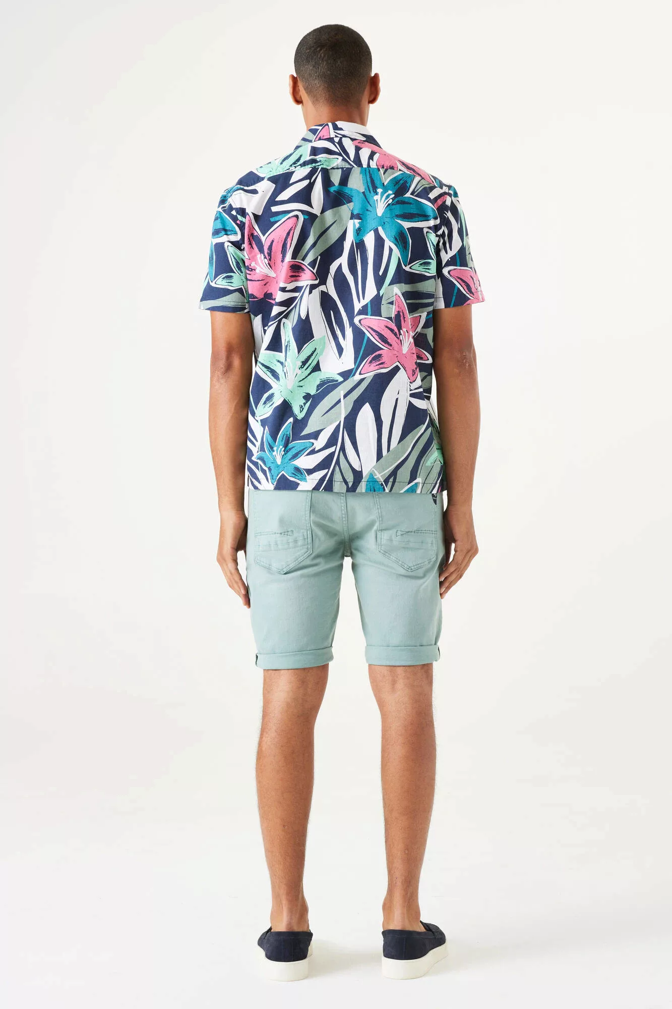 Garcia Kurzarmhemd Regular fit im Hawaii-Look günstig online kaufen