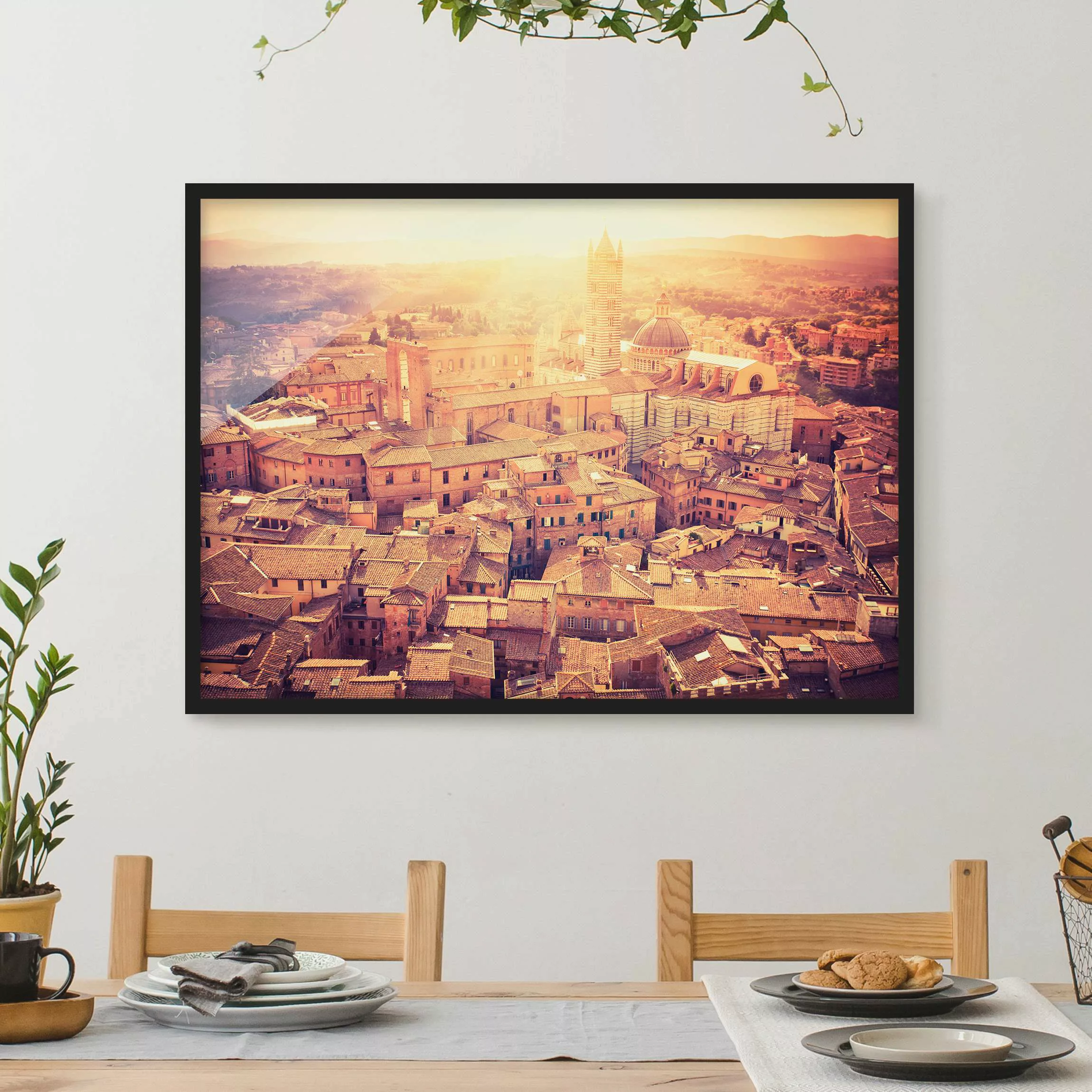 Bild mit Rahmen Architektur & Skyline - Querformat Fiery Siena günstig online kaufen