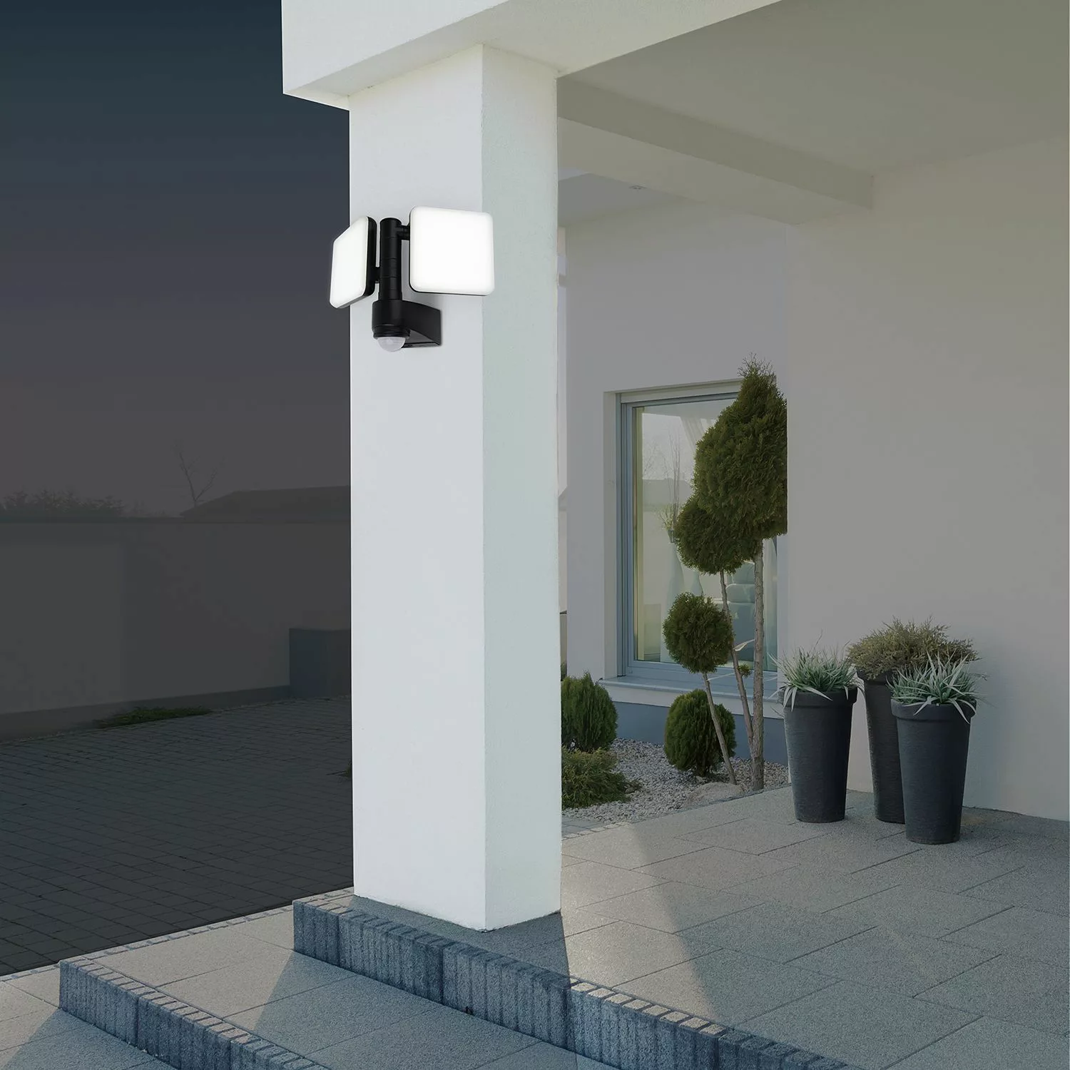 Näve LED-Wand-Außenleuchte Jaro II mit 360° Bewegungsmelder Schwarz günstig online kaufen