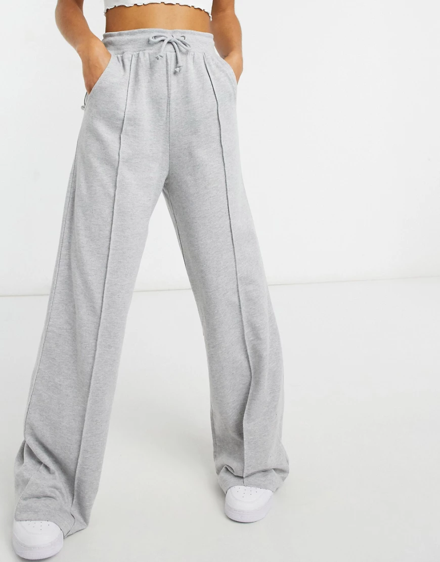 In The Style x Megan McKenna – Jogginghose mit hohem Bund und weitem Bein i günstig online kaufen