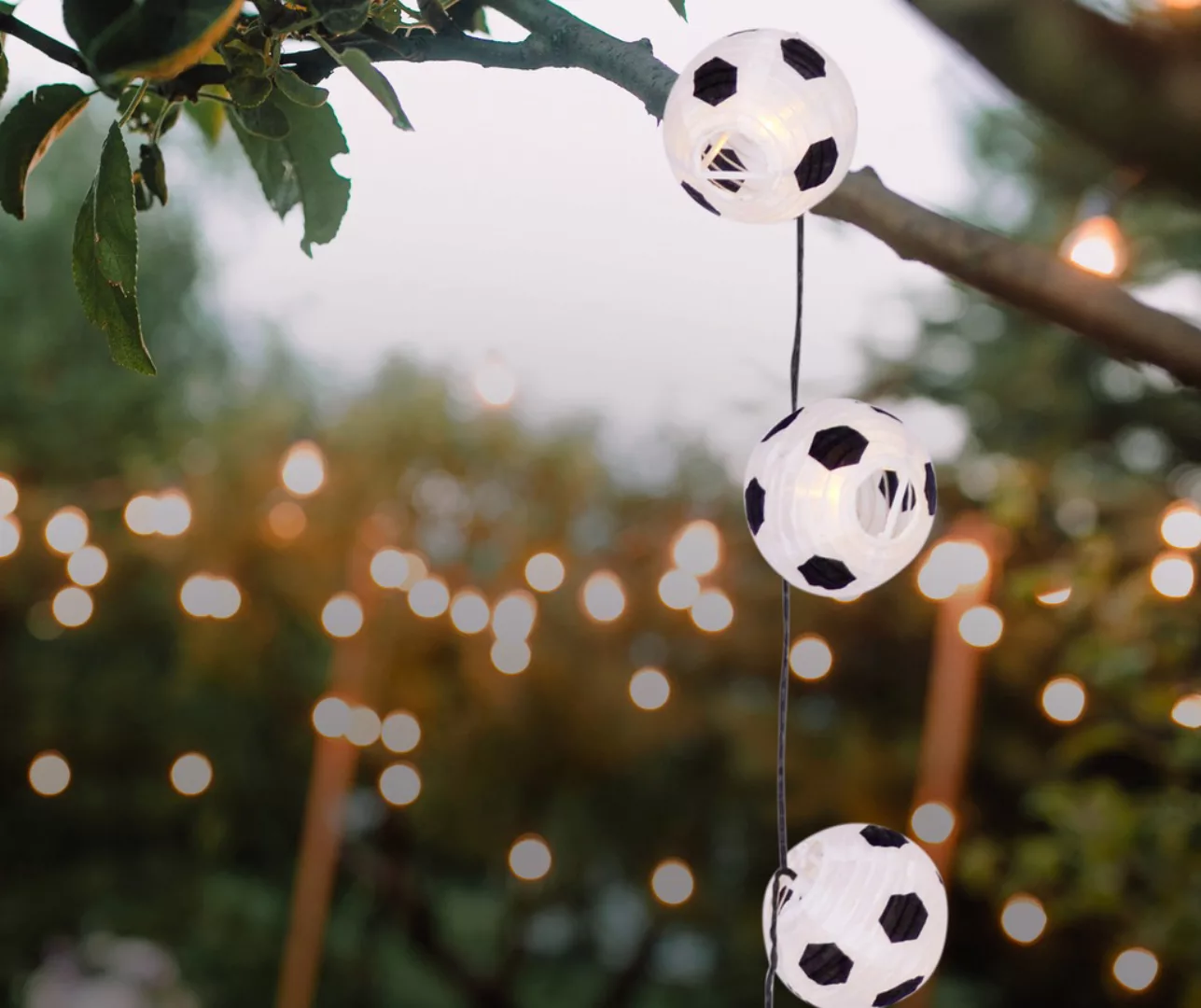 Näve "Solar-Lichterkette ""Fußball"", mit 20 LEDs" schwarz/weiß günstig online kaufen