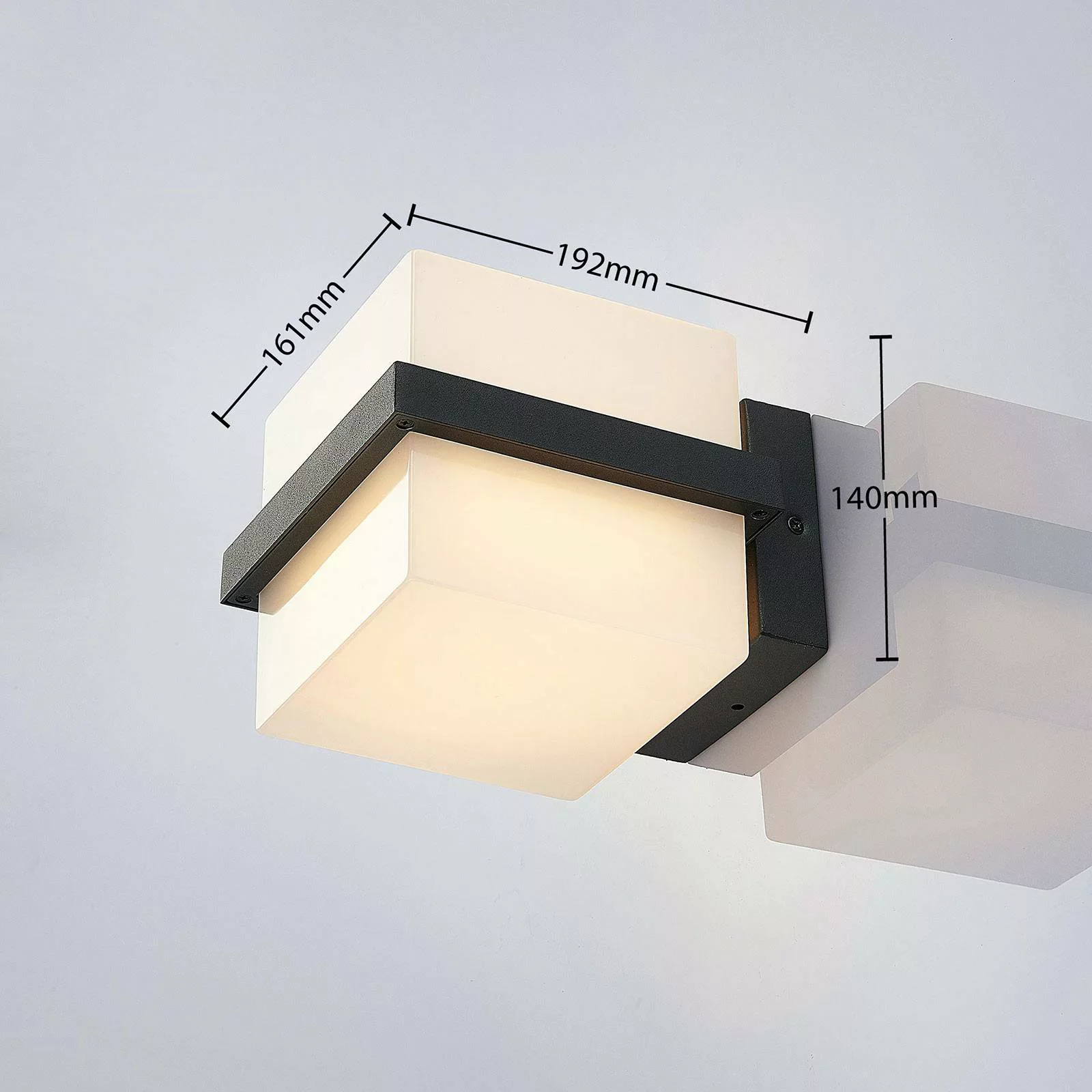 LED-Außenwandlampe Auron, würfelförmig günstig online kaufen