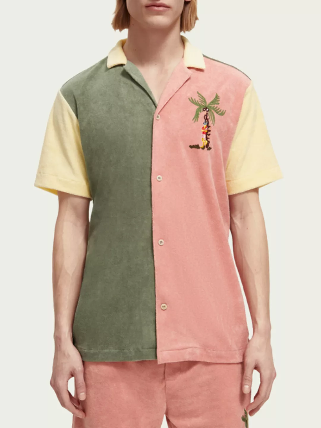Scotch & Soda Camp-Shirt aus Frottee im bestickten Colorblock-Design günstig online kaufen