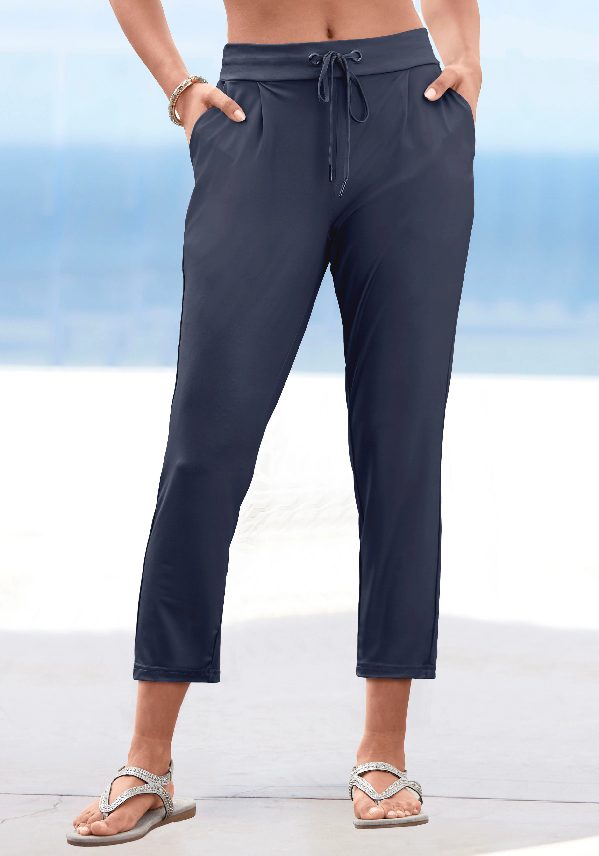 LASCANA Schlupfhose aus glatter Jerseyqualität, elastische Sommerhose mit T günstig online kaufen