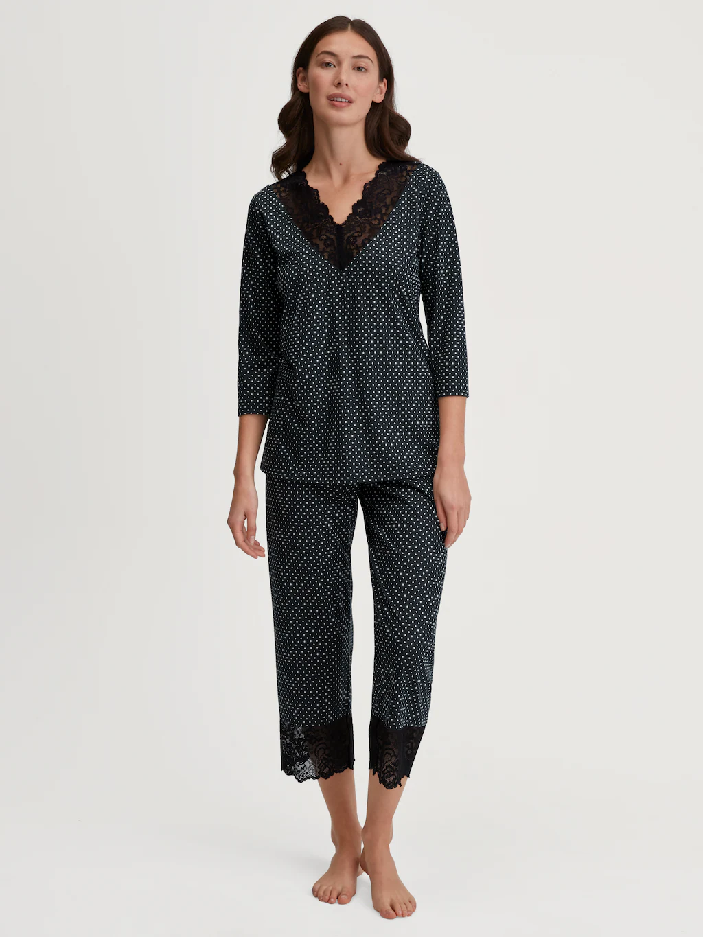 CALIDA Capri-Pyjama "Deep Dreams", (2 tlg.), 7/8-Länge, gepunktet, Spitze, günstig online kaufen