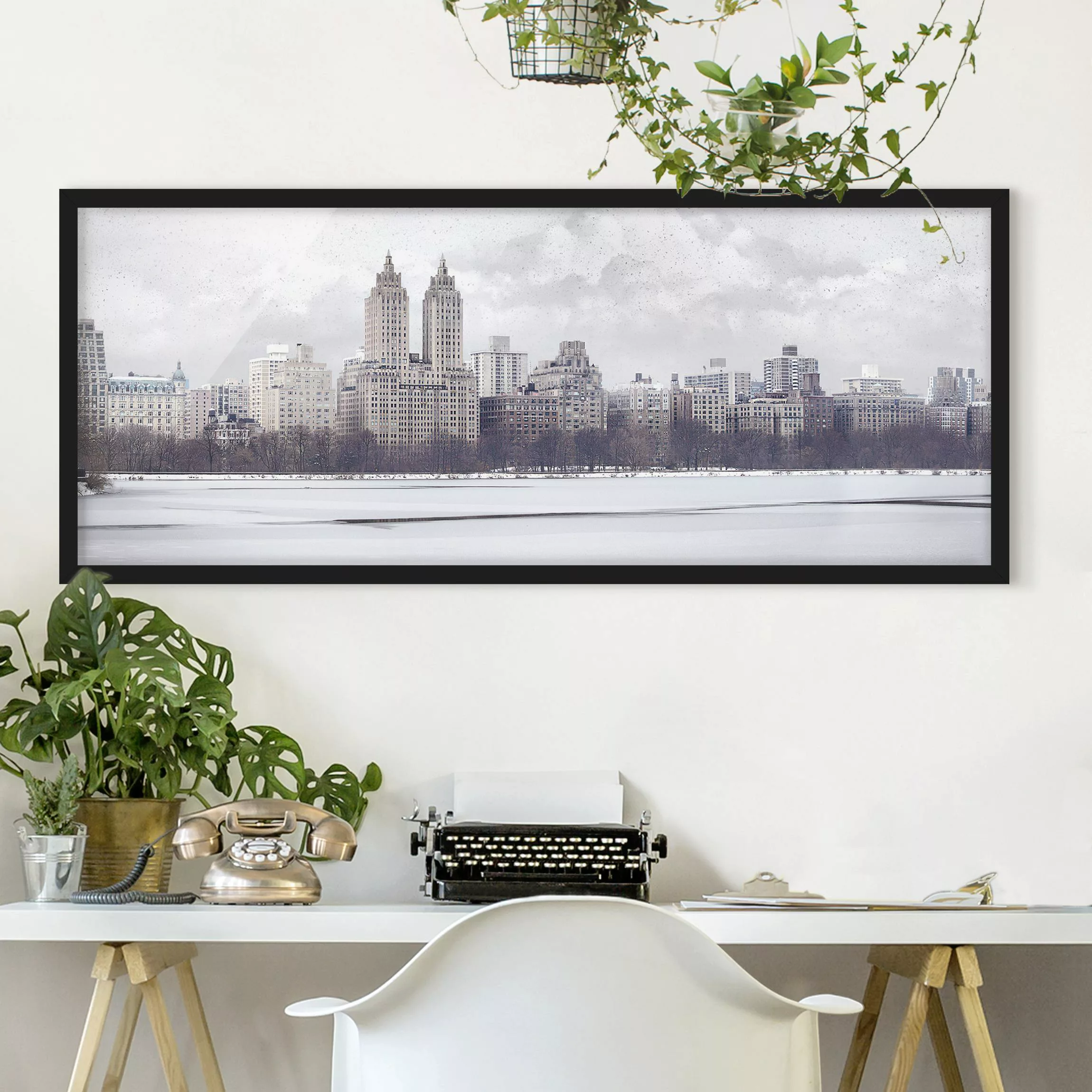 Bild mit Rahmen Architektur & Skyline - Panorama No.YK2 New York im Schnee günstig online kaufen