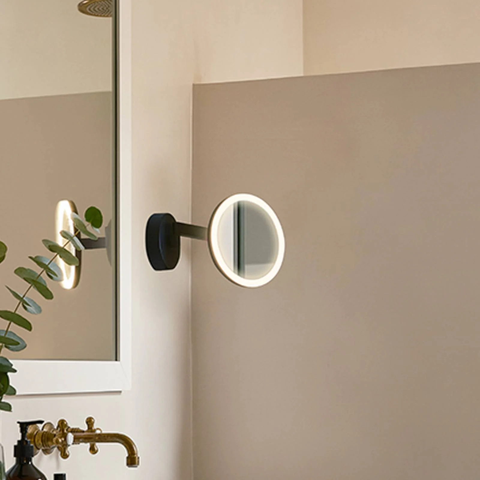 LEDS-C4 Vanity Wandspiegel mit LED, 3000K, schwarz günstig online kaufen