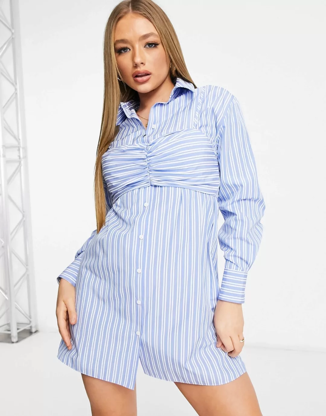 ASOS DESIGN – Gestreiftes Mini-Hemdkleid mit kurz geschnittenem Oberteil-Me günstig online kaufen