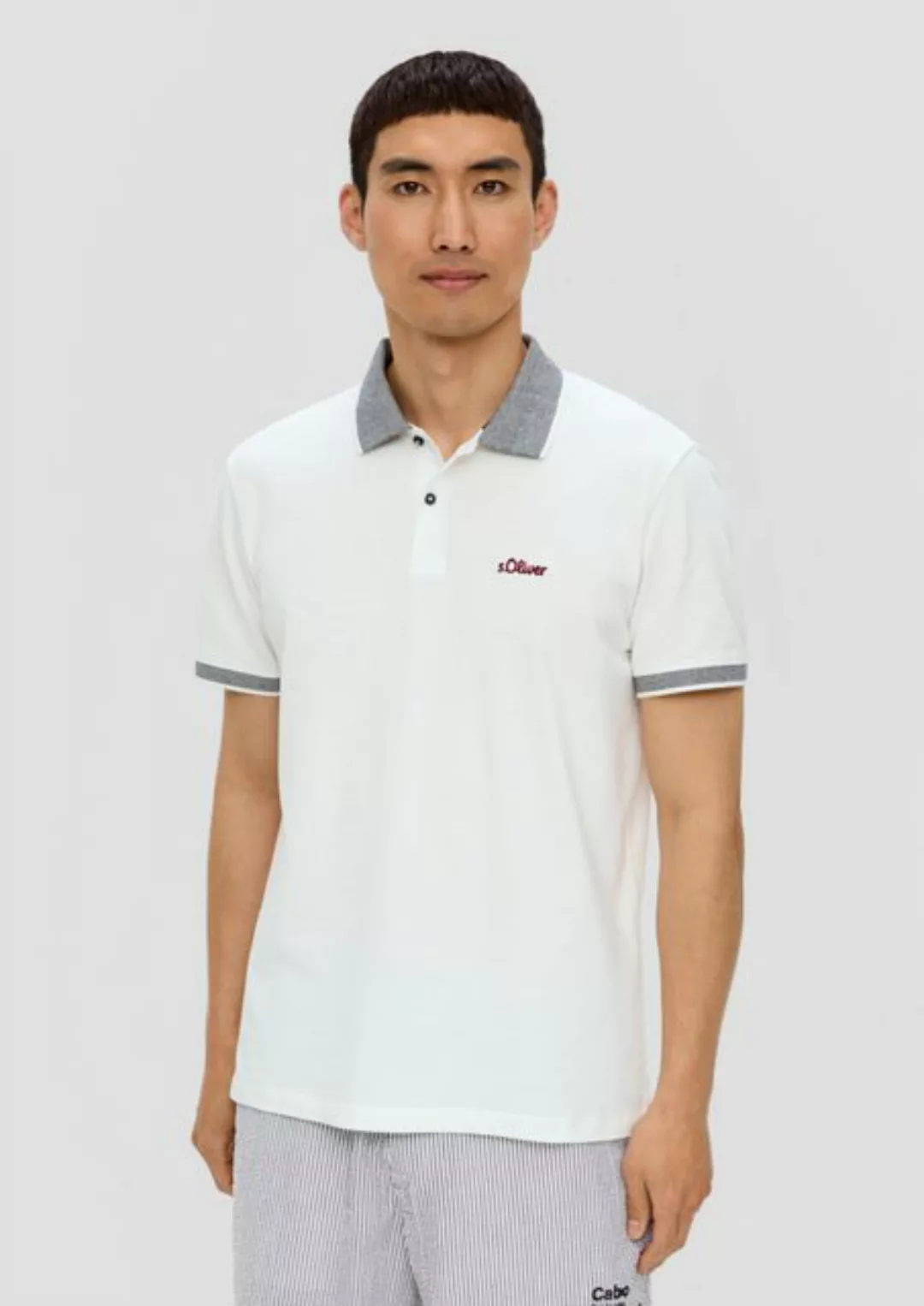 s.Oliver Kurzarmshirt Poloshirt mit Kontrast-Details Logo günstig online kaufen