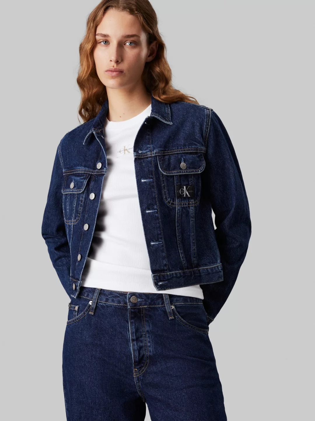 Calvin Klein Jeans Jeansjacke CROPPED 90'S DENIM JACKET mit Logopatch günstig online kaufen