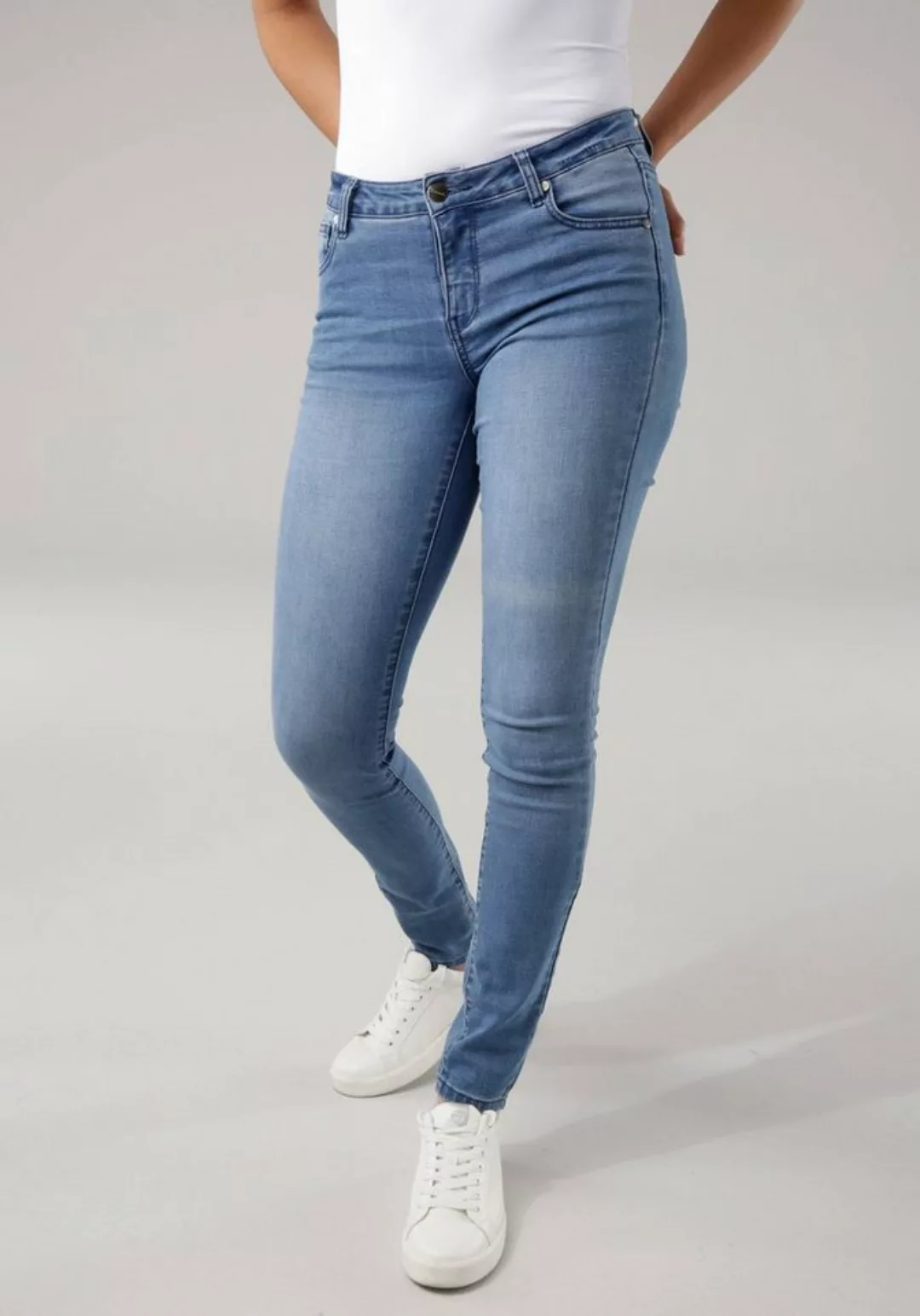 Tamaris Skinny-fit-Jeans schmale Beinform, normale Leibhöhe, 5-Pocket-Form, günstig online kaufen