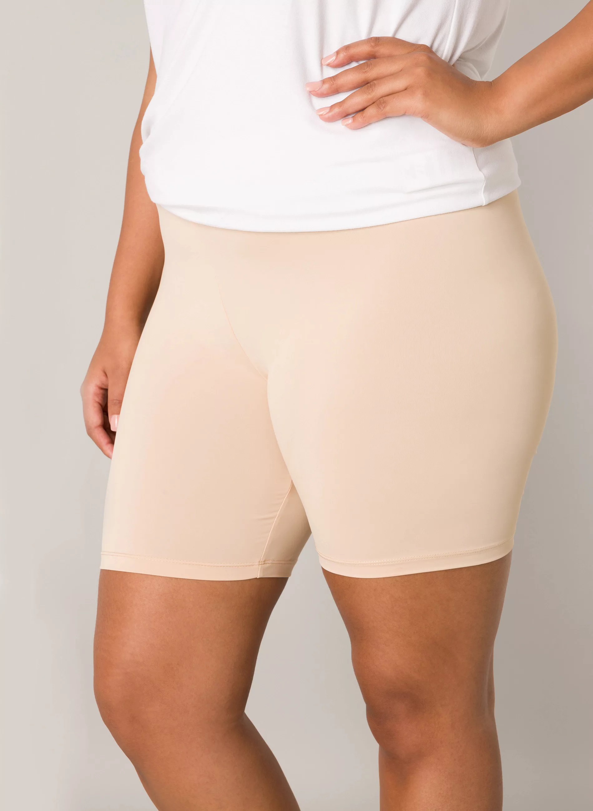 Base Level Curvy Shorts, mit Elasthan günstig online kaufen