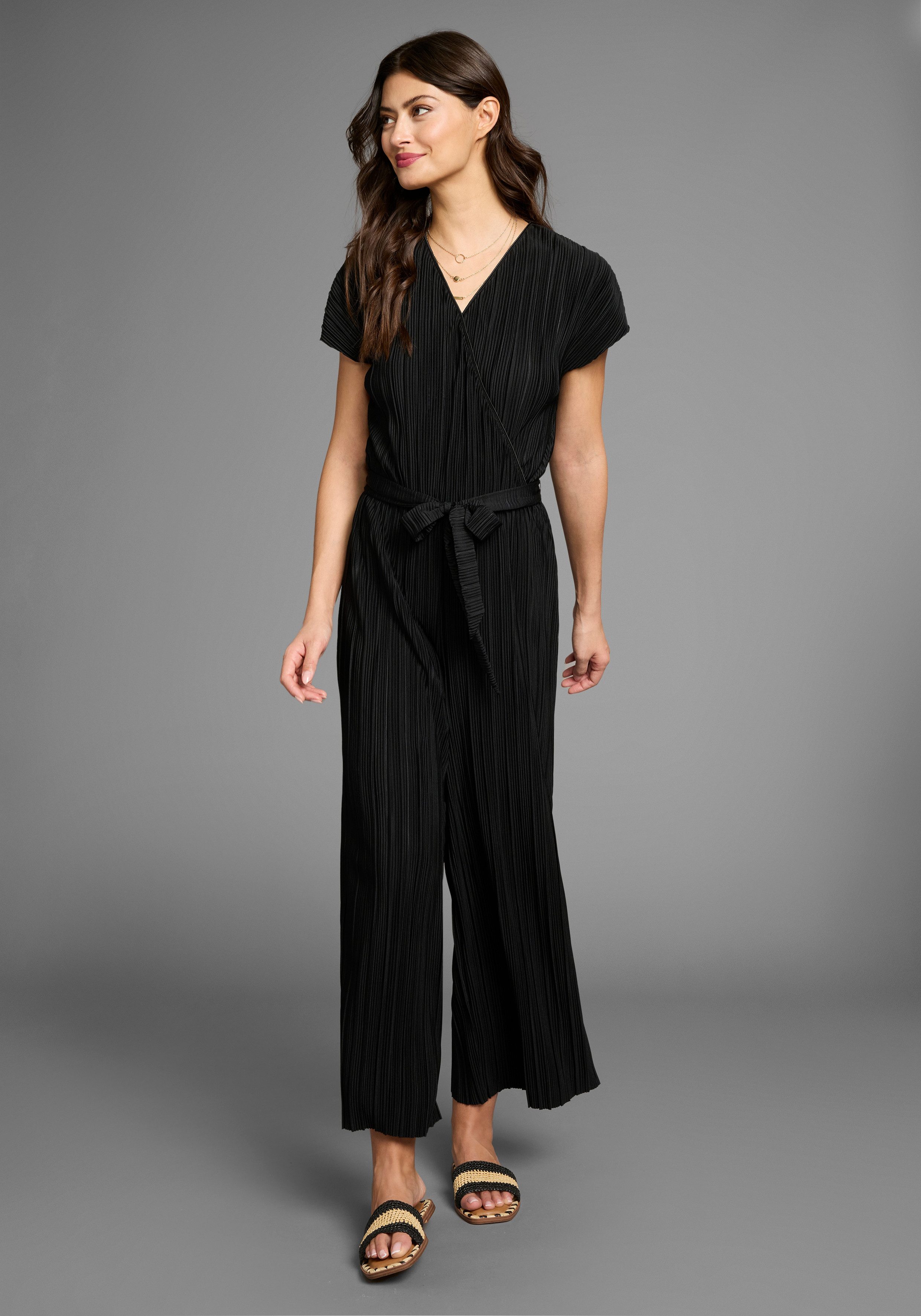 Laura Scott Jumpsuit mit tollem Plissee-Effekt günstig online kaufen