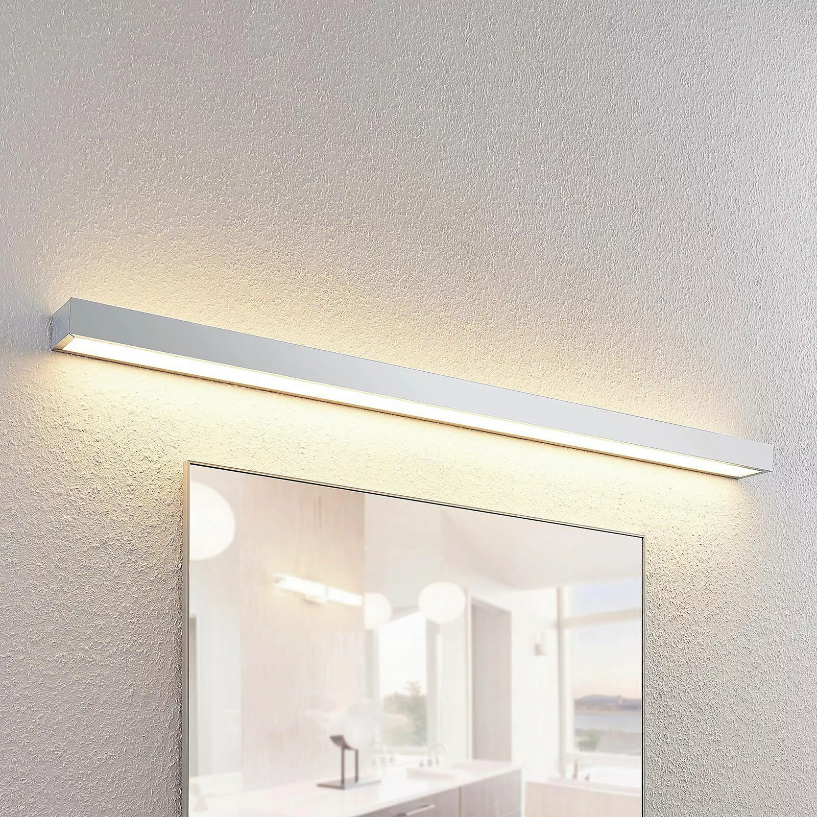 Lindby Layan LED-Bad-Wandleuchte, chrom, 120 cm günstig online kaufen