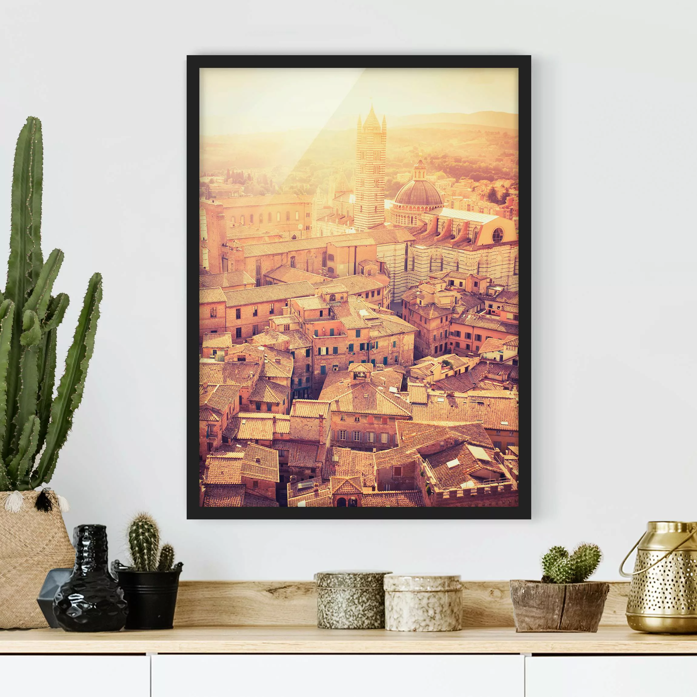 Bild mit Rahmen Architektur & Skyline - Hochformat Fiery Siena günstig online kaufen