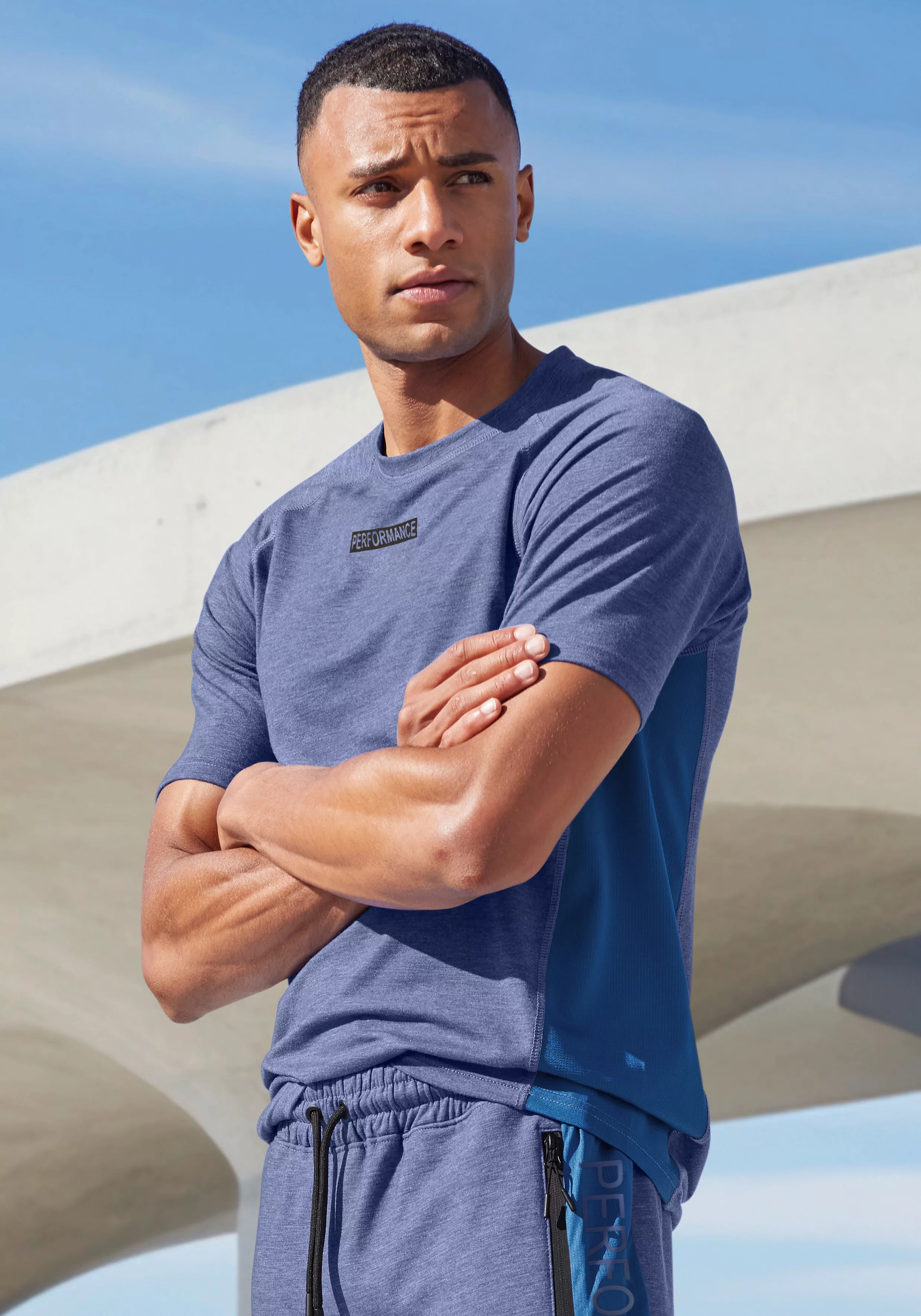 AUTHENTIC LE JOGGER T-Shirt - Sport T-Shirt mit seitlichen Mesh günstig online kaufen