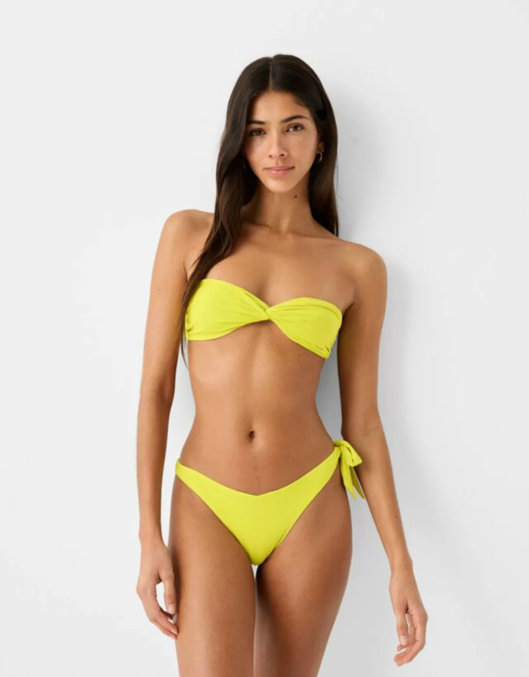 Bershka Bikinioberteil Mit Knoten Damen S Limone günstig online kaufen