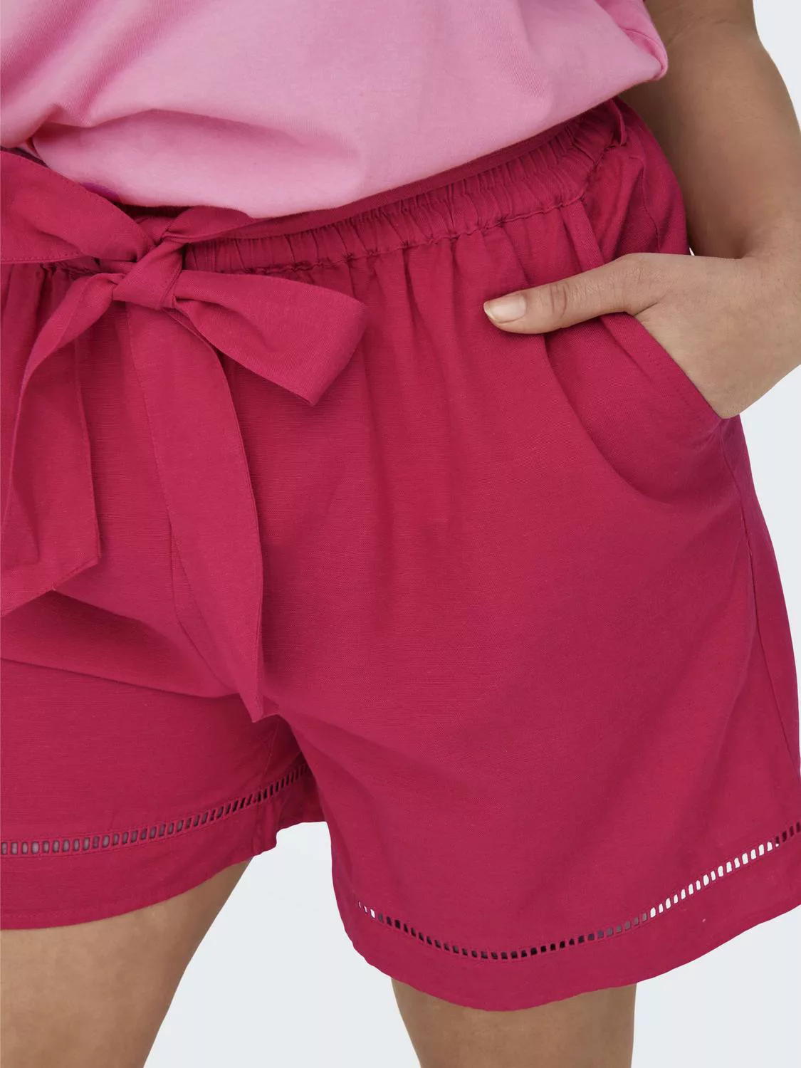 ONLY CARMAKOMA Shorts "CARJUPITER LIFE SHORTS WVN" günstig online kaufen