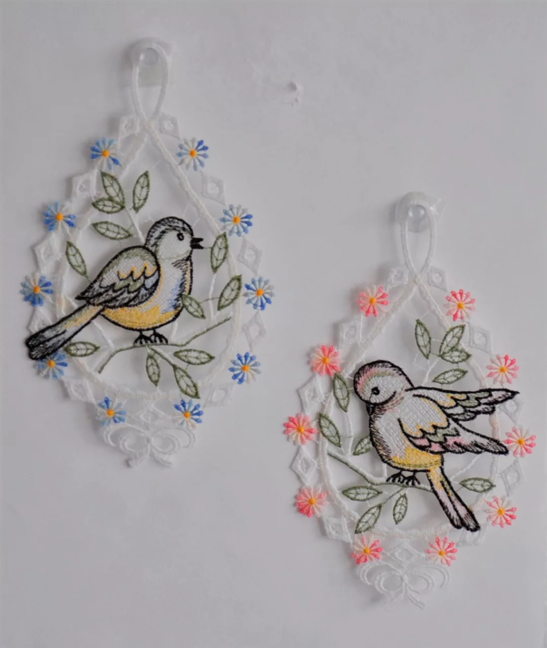 Stickereien Plauen Fensterbild "Vogelpaar" günstig online kaufen