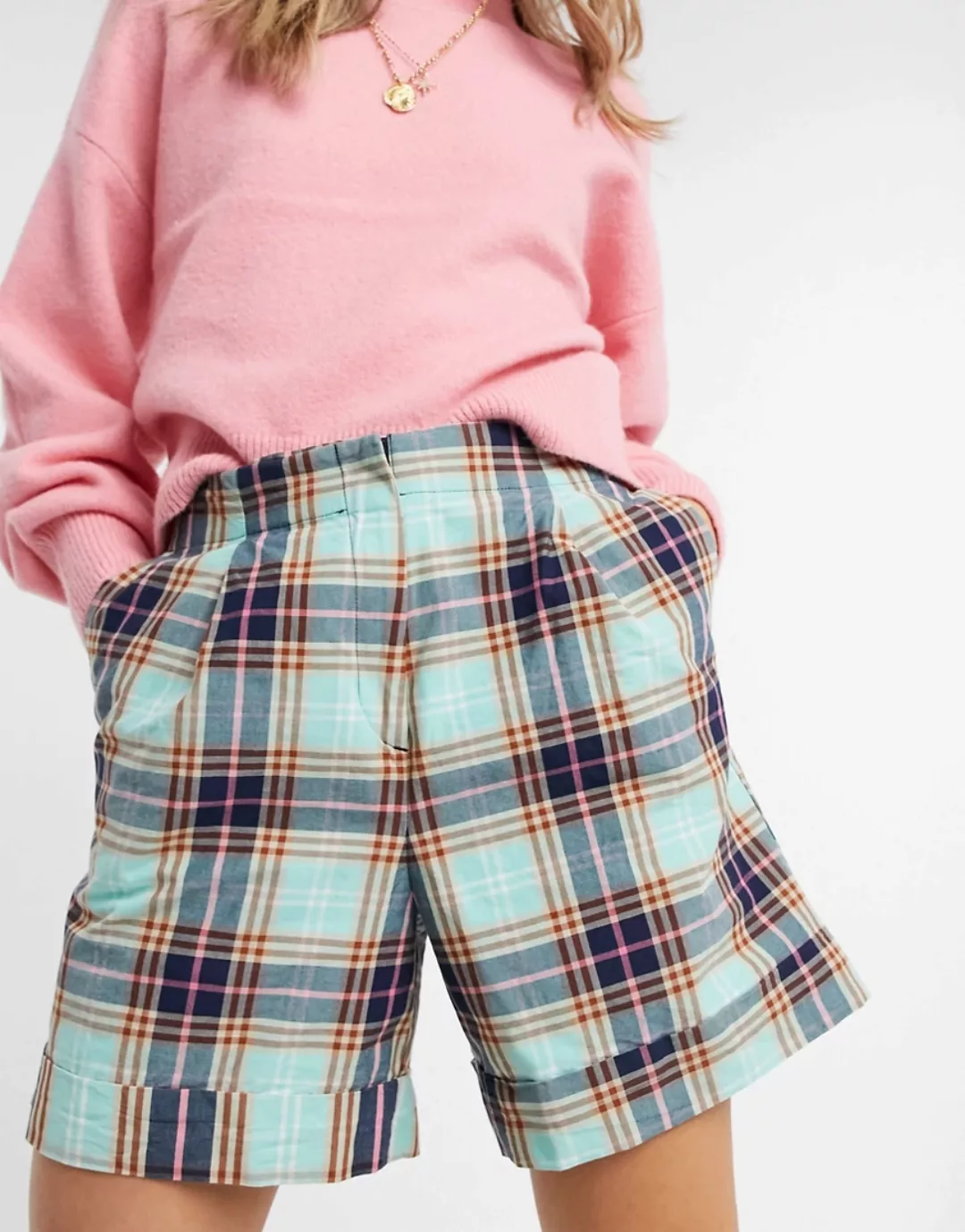 Monki – Karierte Shorts-Mehrfarbig günstig online kaufen