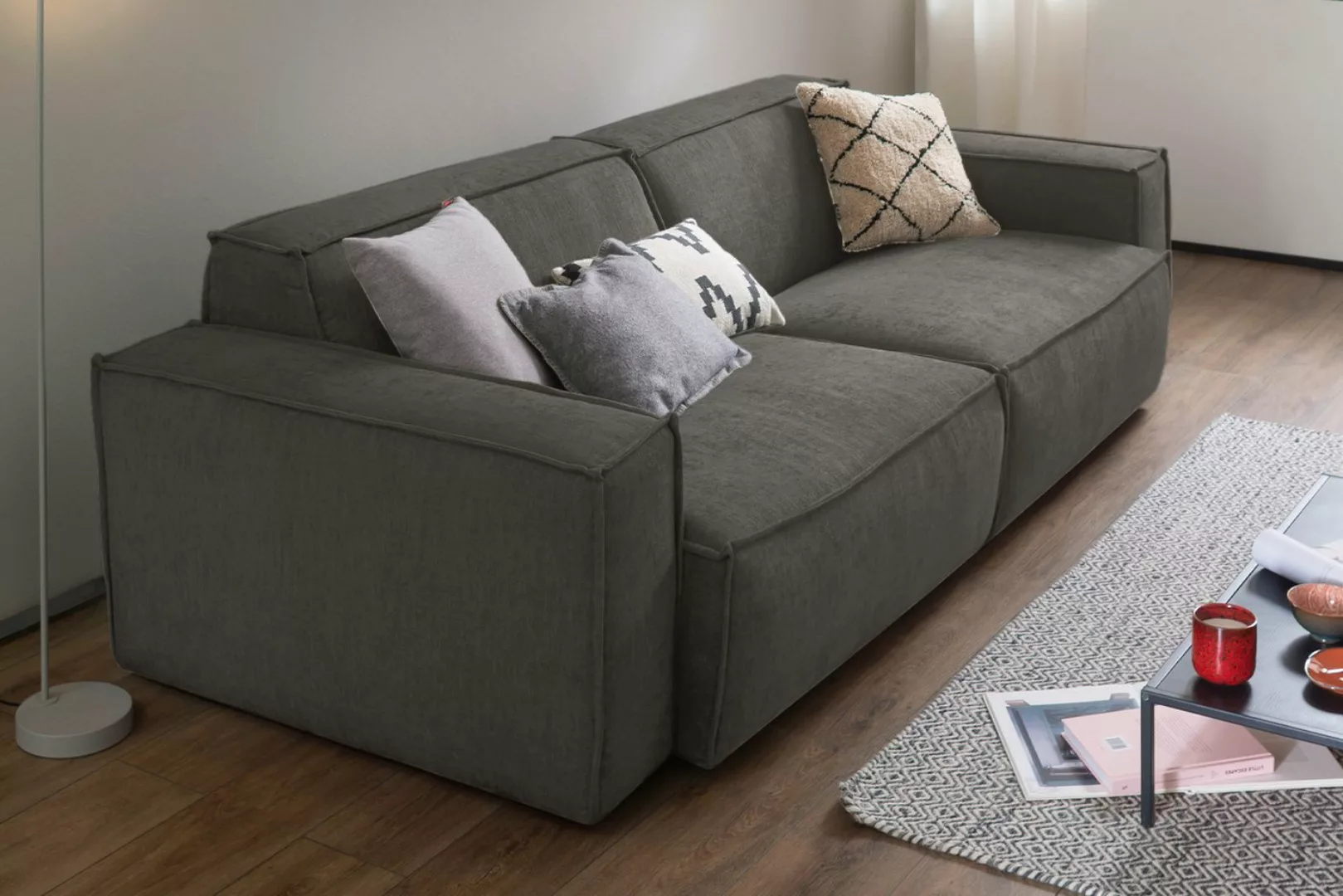 KAWOLA Sofa SAMU, Couch Stoff 2-Sitzer oder 3-Sitzer verschiedene Farben günstig online kaufen