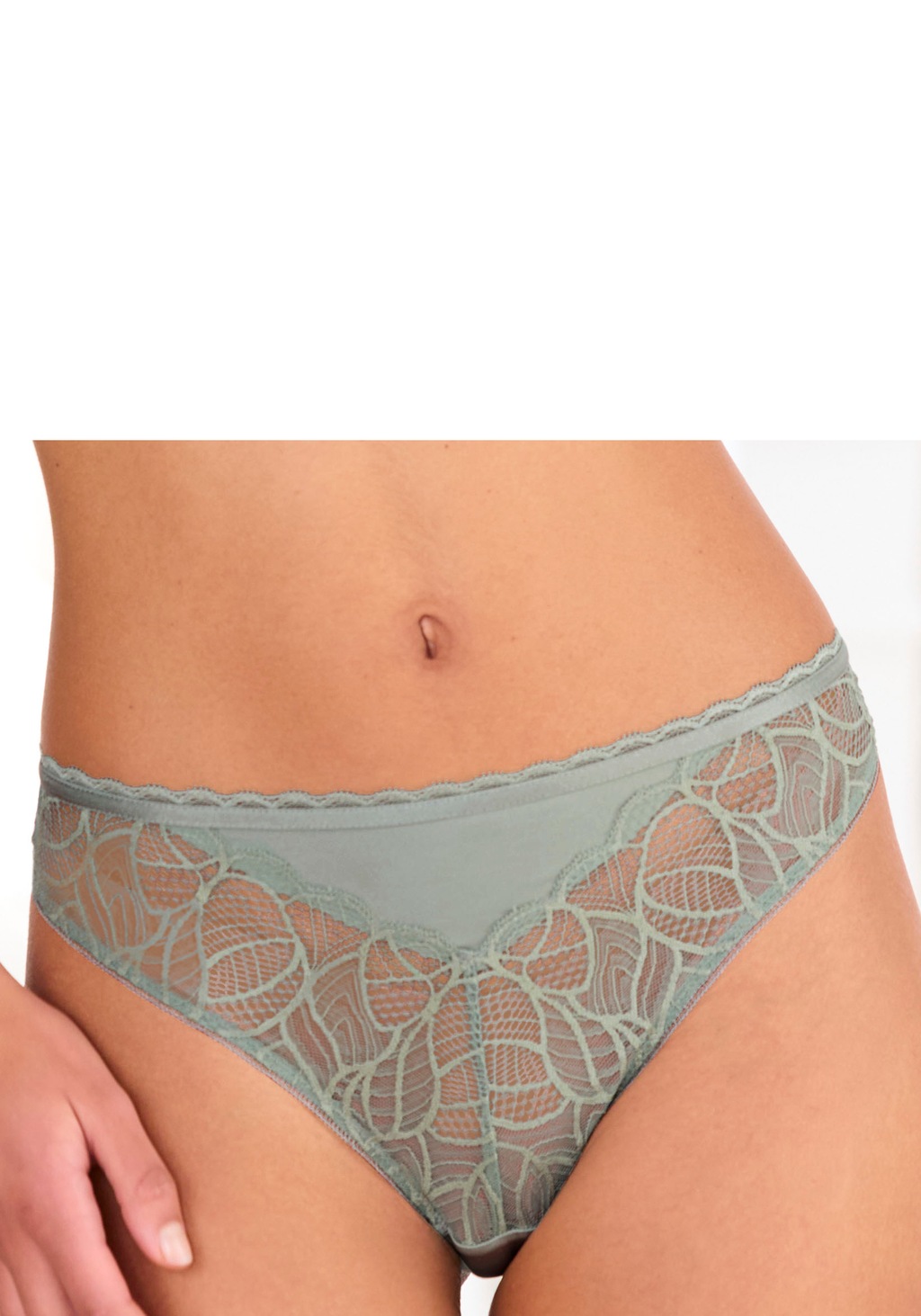 LASCANA Stringpanty "Alicia", aus dezent transparenter Spitze günstig online kaufen