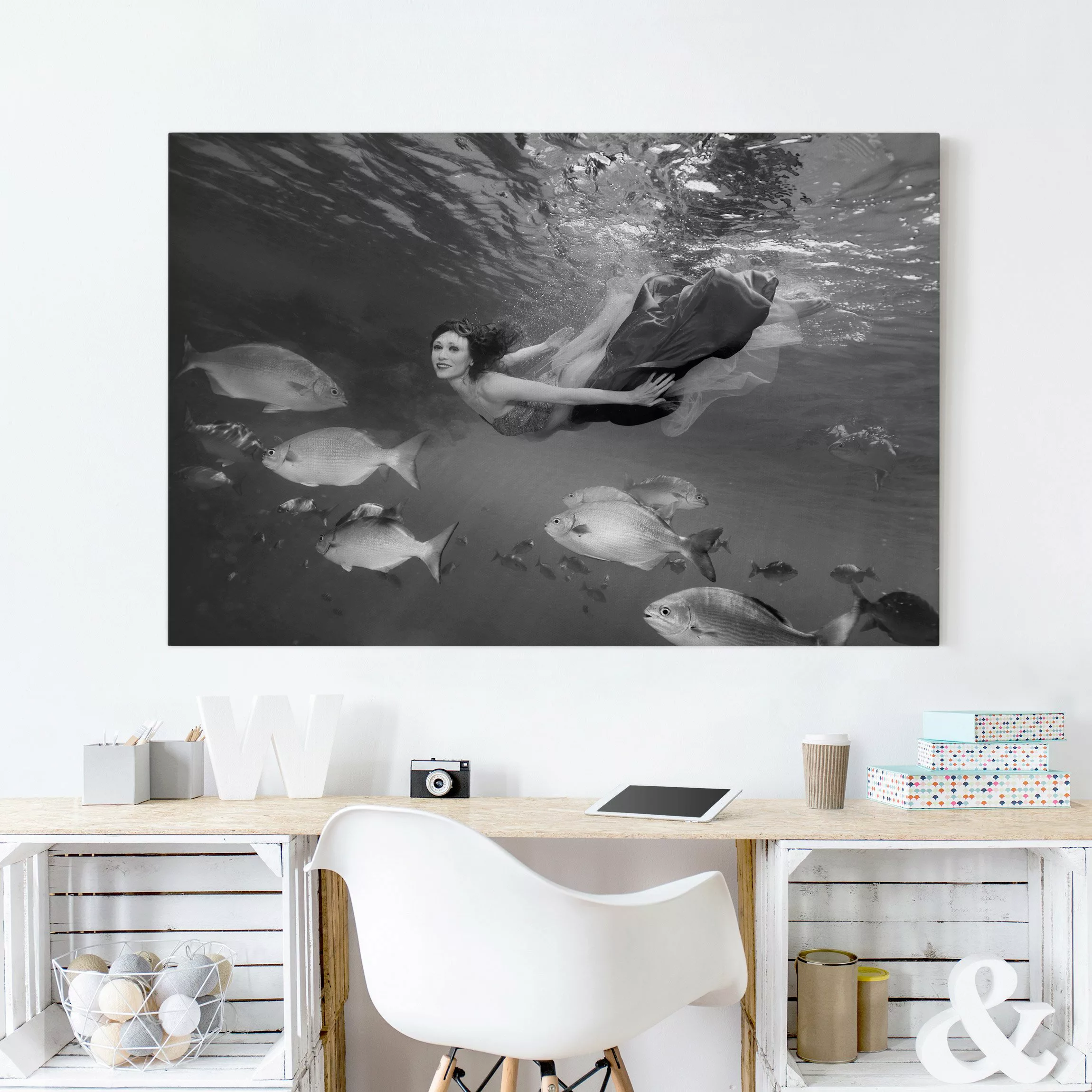 Leinwandbild Schwarz-Weiß - Querformat Underwater Beauty II günstig online kaufen