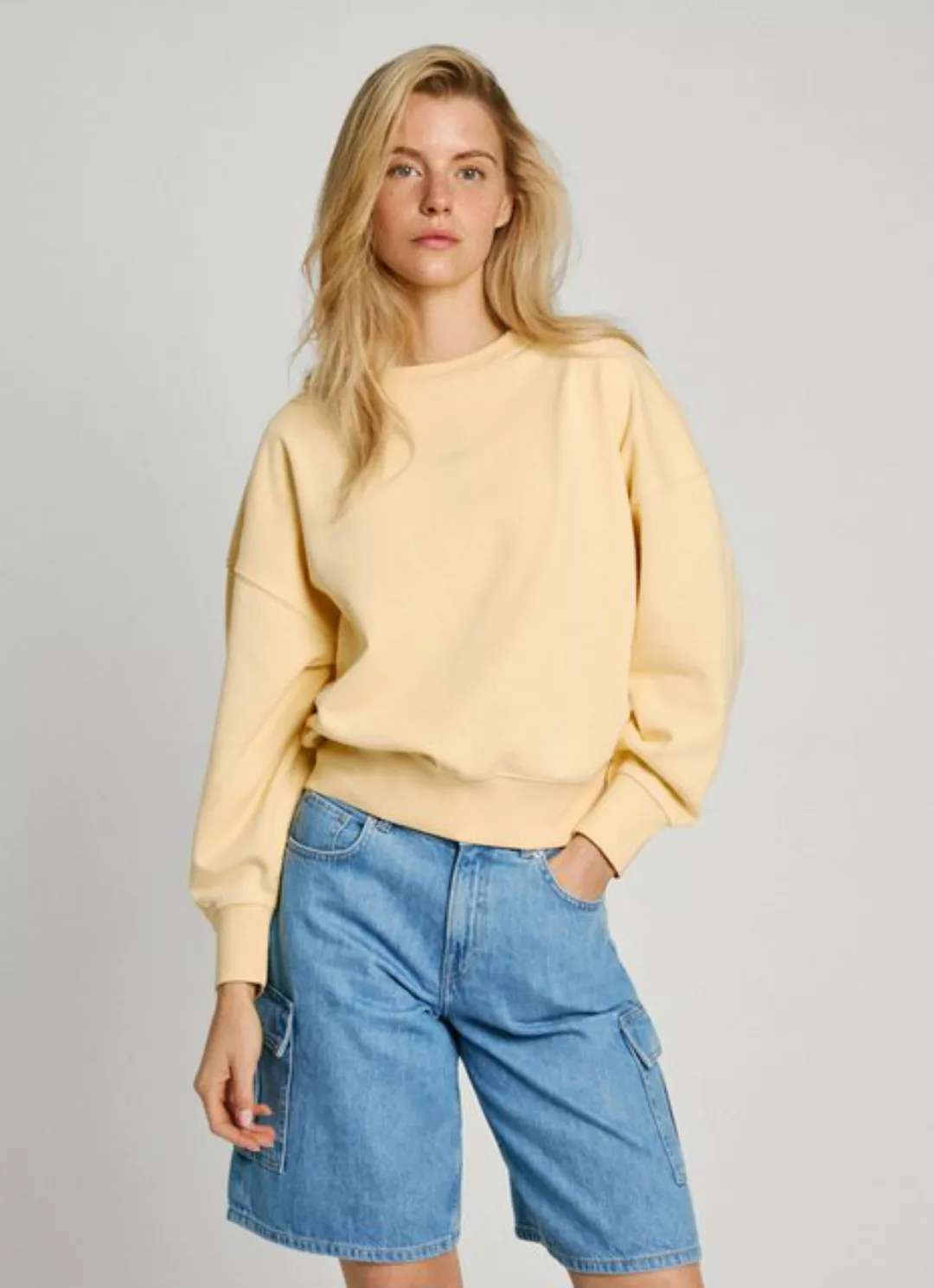 Pepe Jeans Sweatshirt EVELYN mit kleiner Ton-in-Ton Logostickerei günstig online kaufen