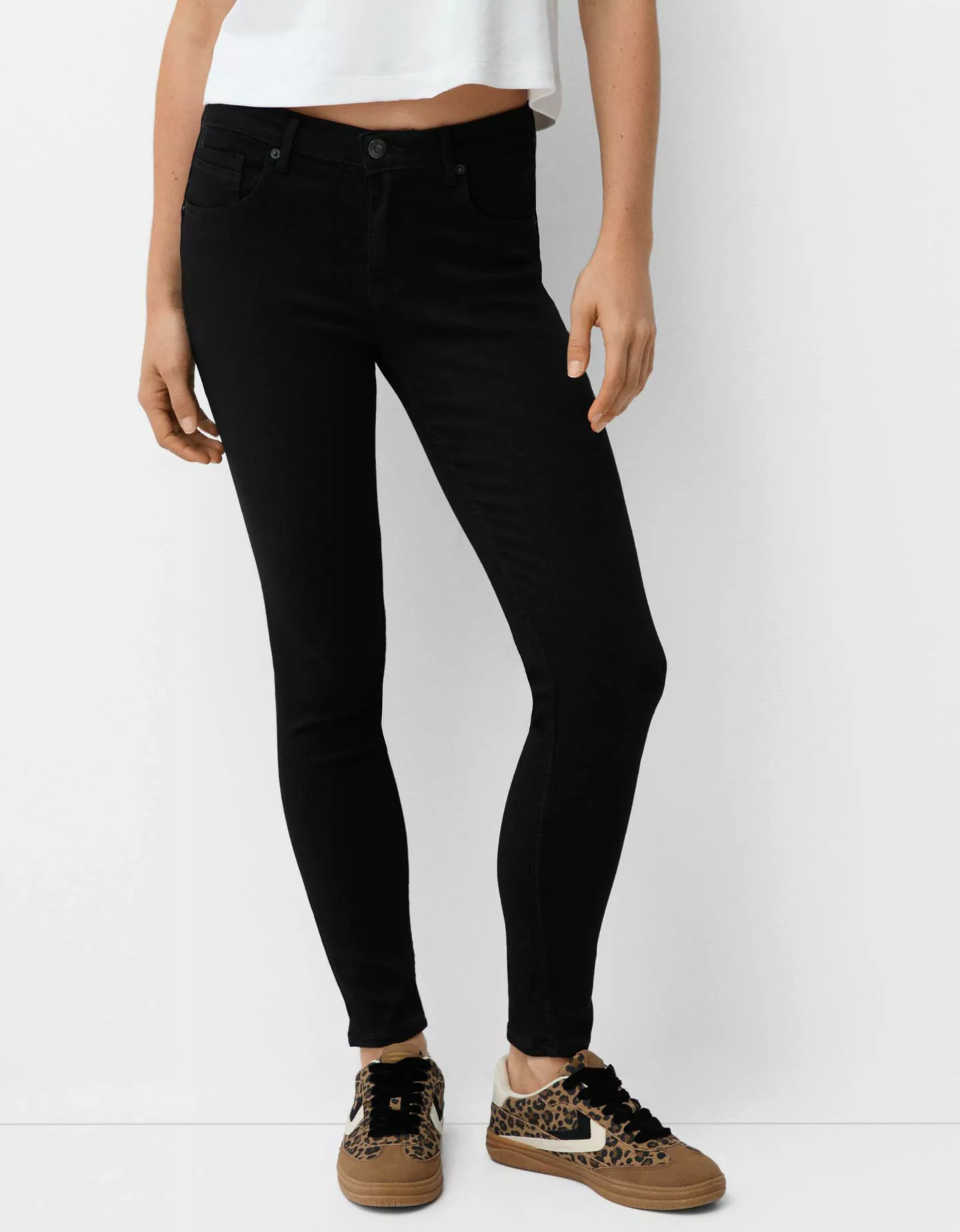 Bershka Push-Up-Skinny-Jeans Damen 40 Schwarz günstig online kaufen