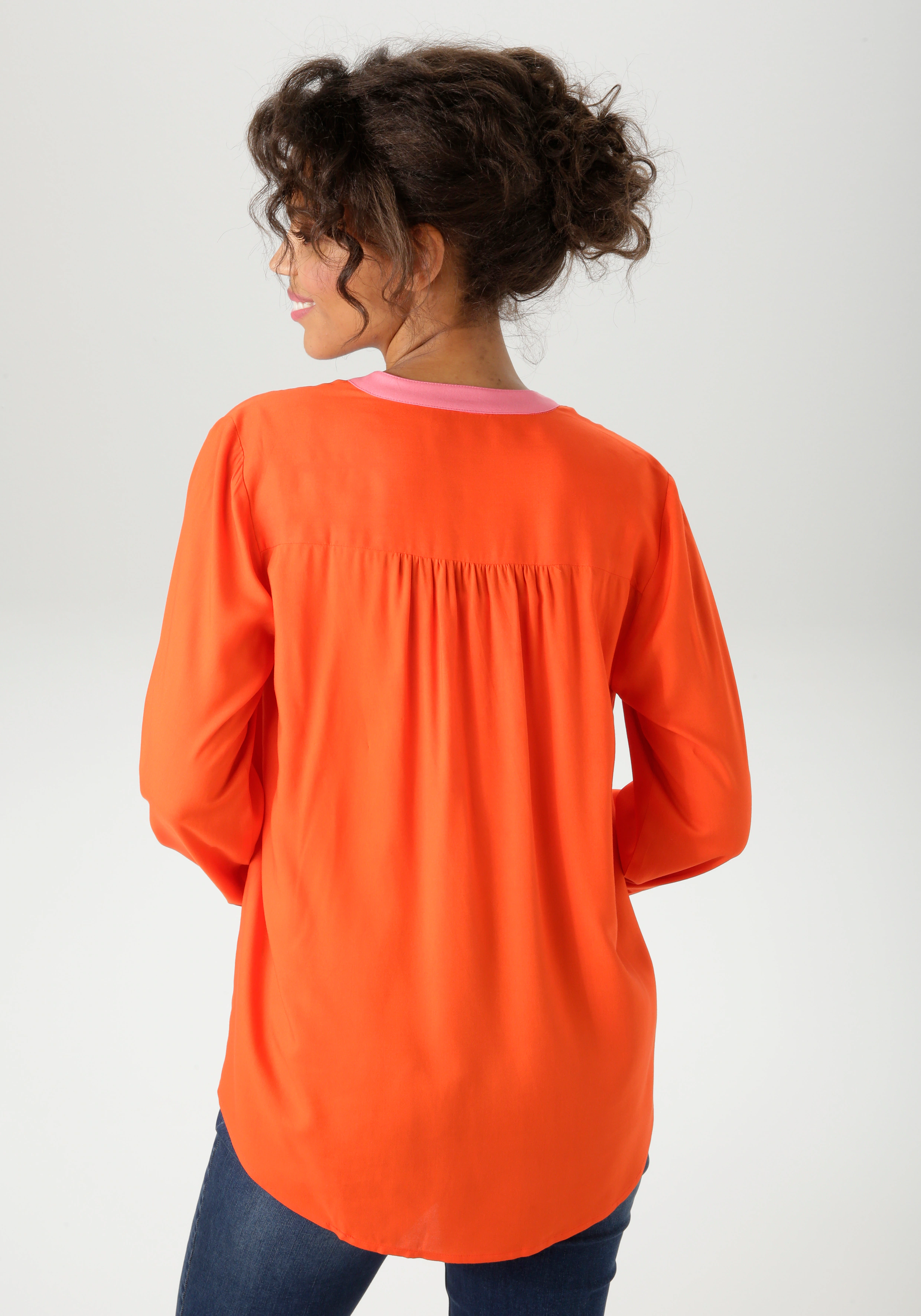Aniston CASUAL Schlupfbluse, mit pinkfarbenen Akzenten - NEUE KOLLEKTION günstig online kaufen