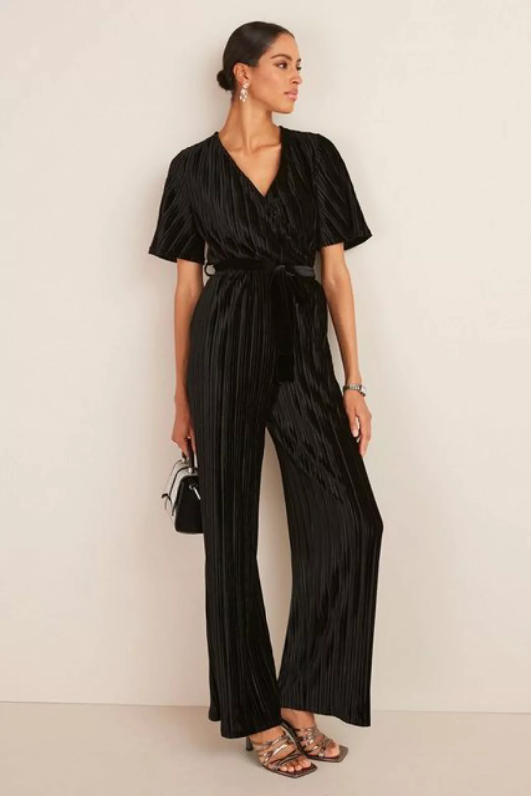 Next Jumpsuit Plissé-Jumpsuit mit Wickeldesign aus Samt (1-tlg) günstig online kaufen