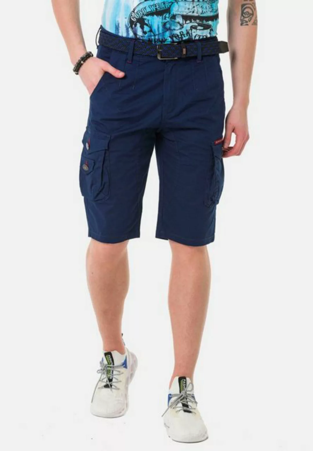 Cipo & Baxx Shorts mit praktischen Cargotaschen günstig online kaufen