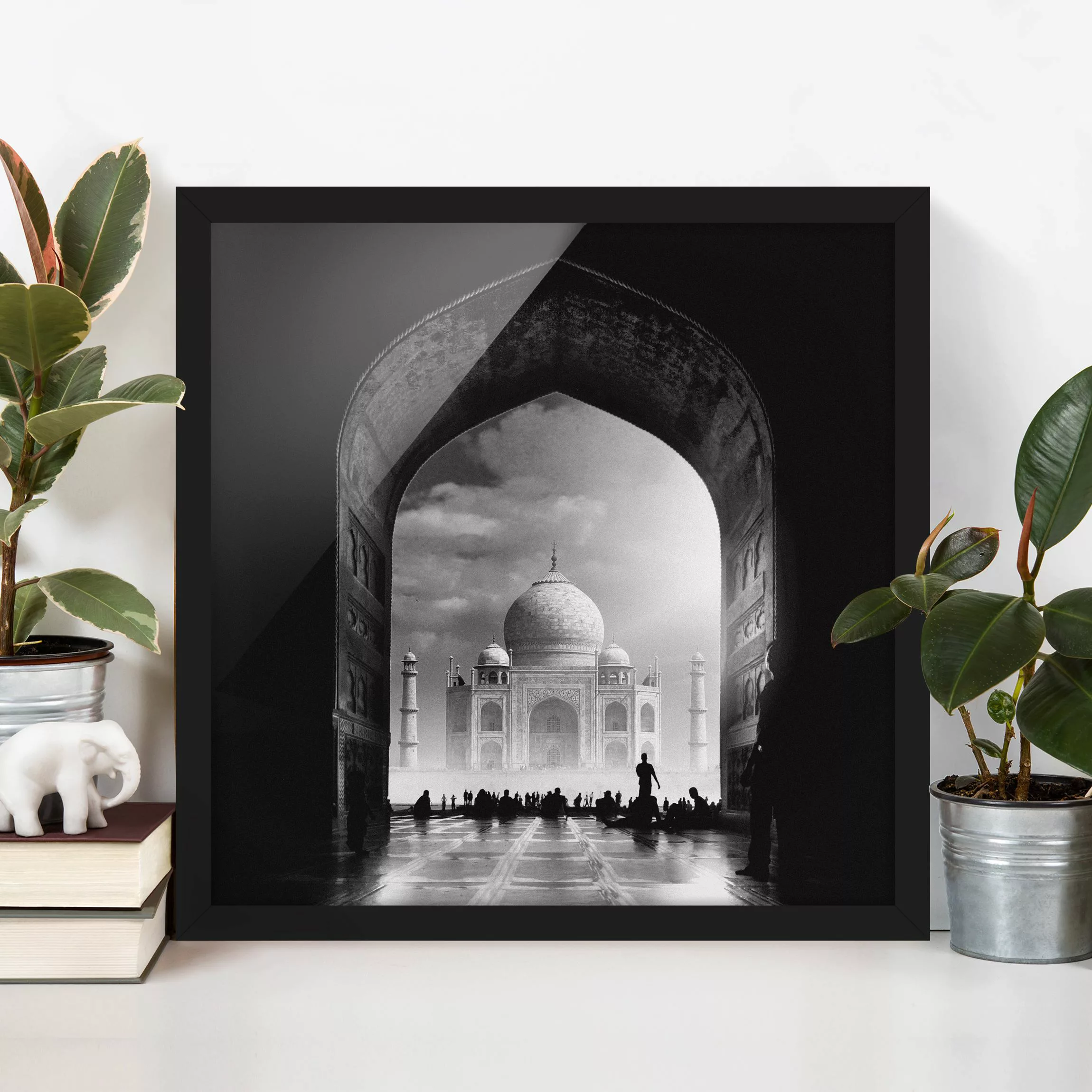 Bild mit Rahmen Architektur & Skyline - Quadrat Das Tor zum Taj Mahal günstig online kaufen