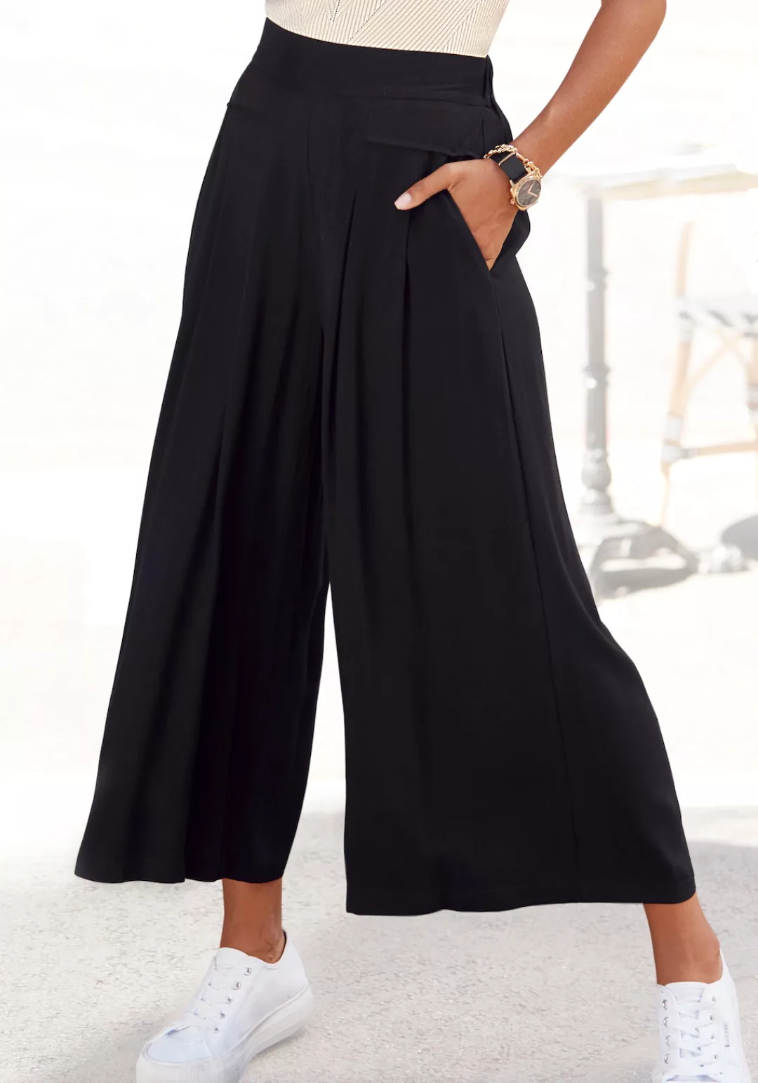 LASCANA Culotte, weite sommerliche Stoffhose mit Taschen günstig online kaufen
