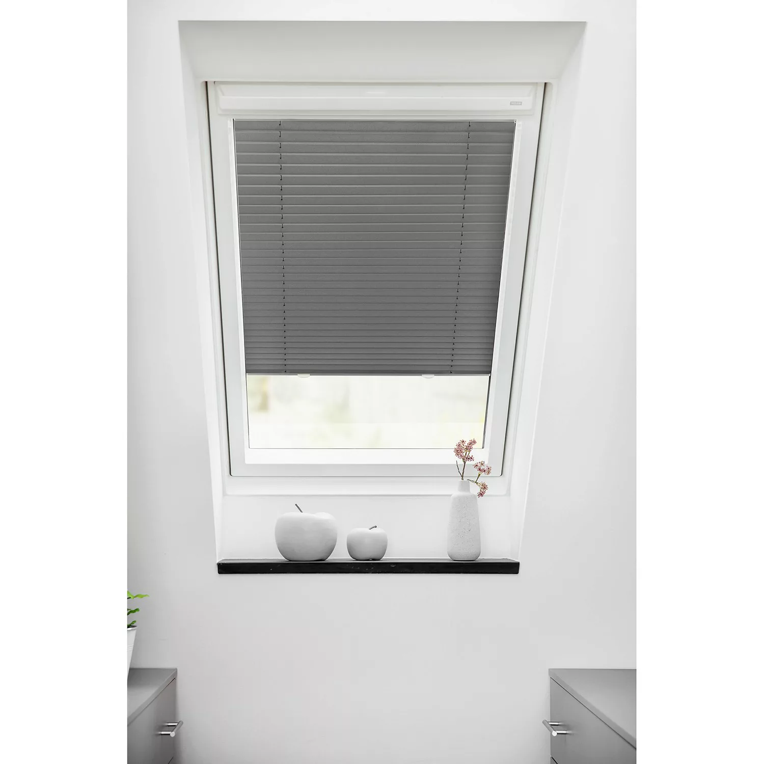 Lichtblick Dachfenster Plissee Haftfix, ohne Bohren grau Gr. 36 x 56,9 günstig online kaufen